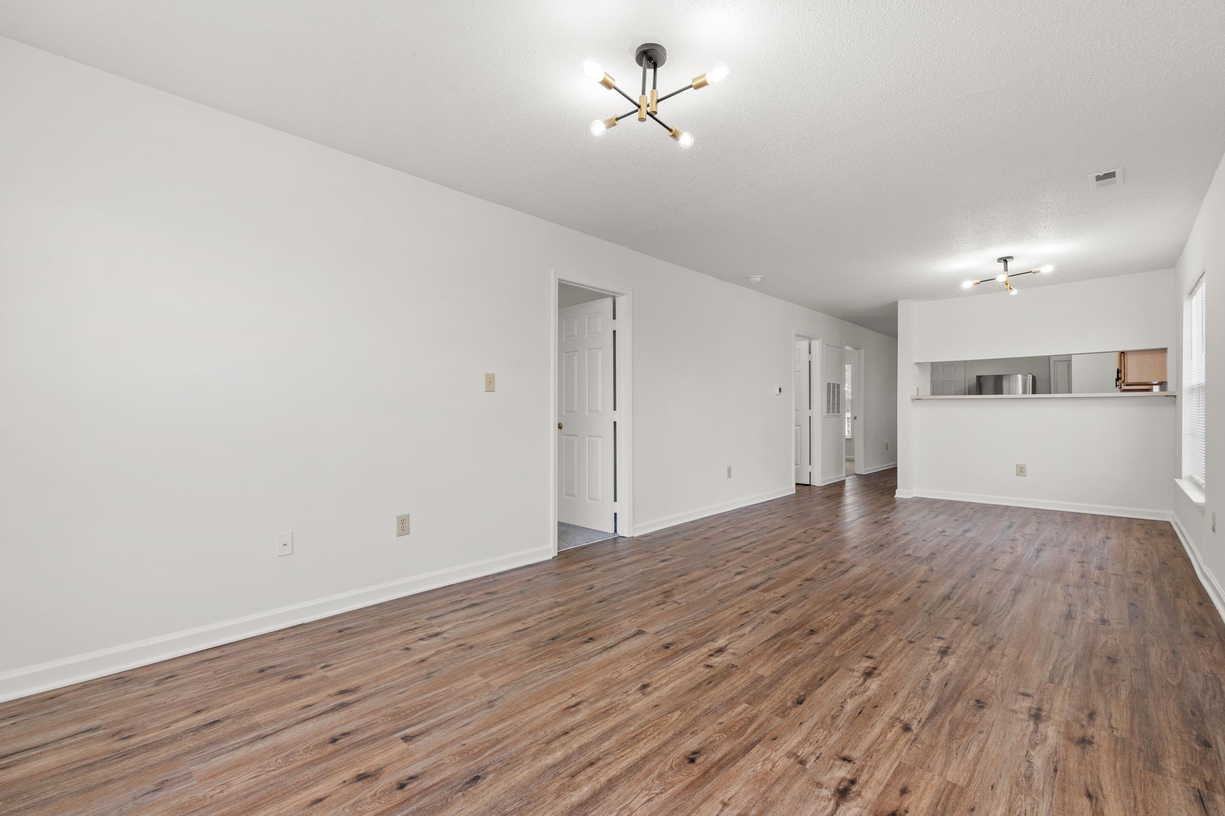 4239 Villas Dr. Property Photo 13