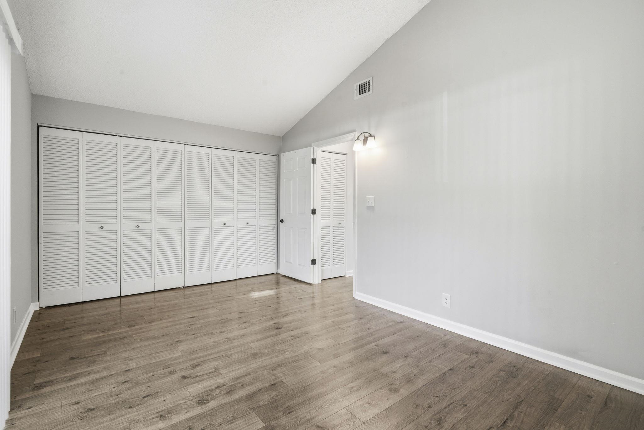 1203 Tiffany Ln. Property Photo 12
