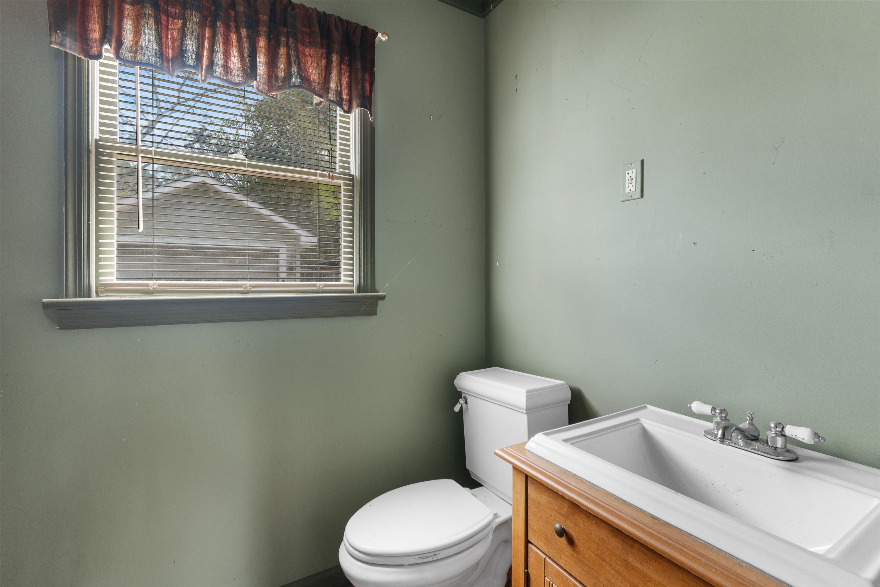 402 Wilkinson St. Property Photo 13