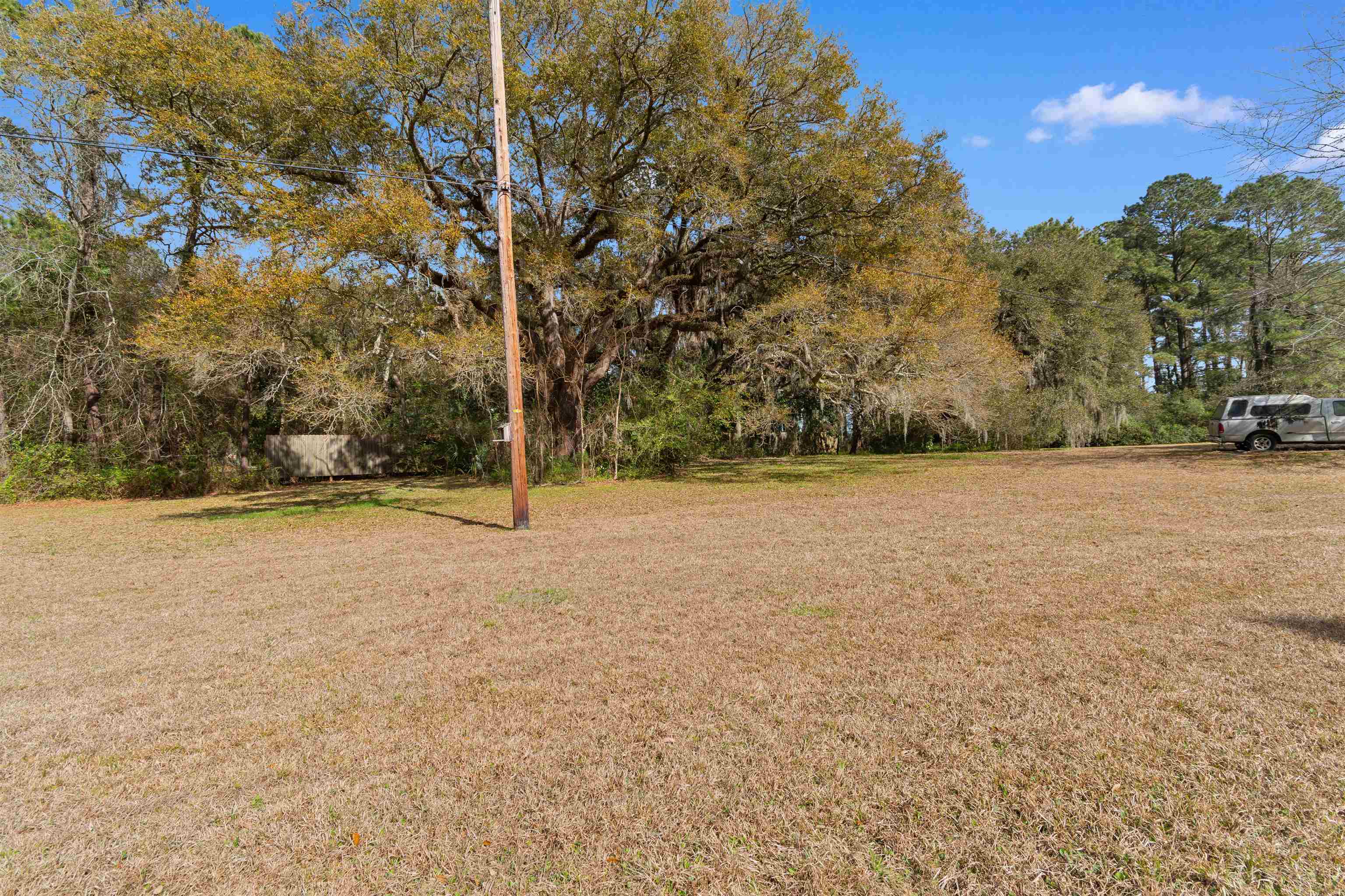 402 Wilkinson St. Property Photo 35