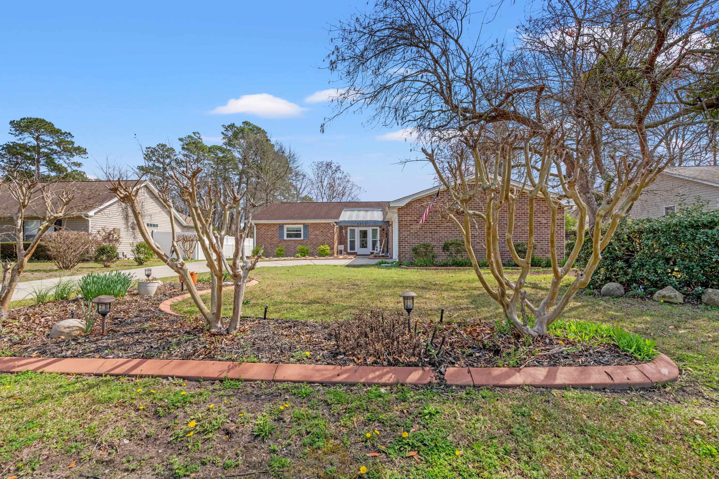 4220 Hunting Bow Trail Property Photo 3