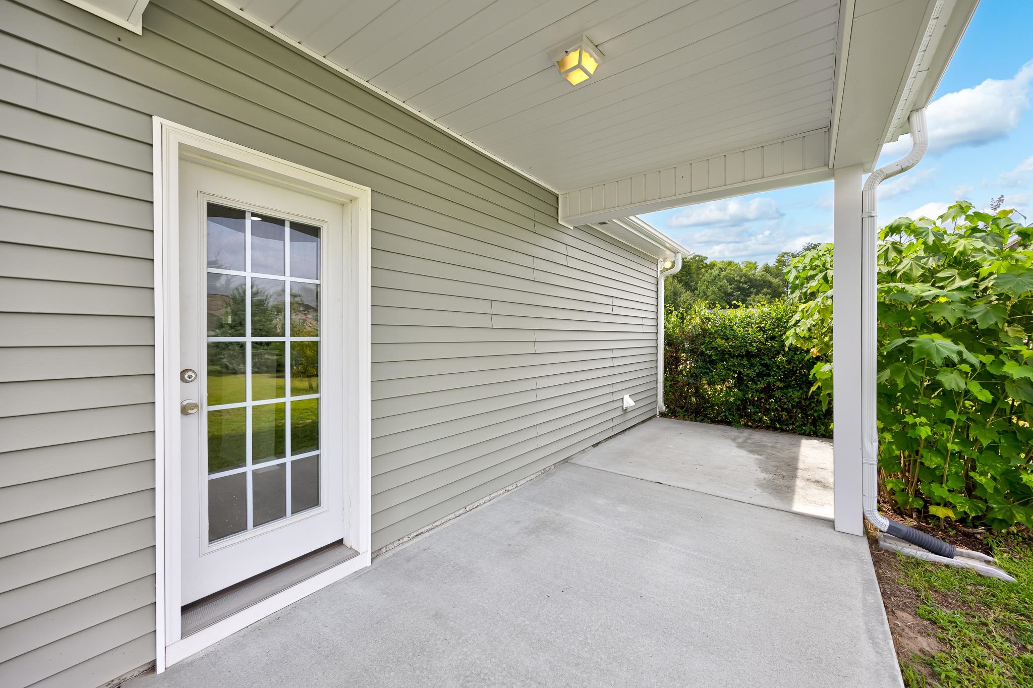 719 Londonberry Ct. Property Photo 42
