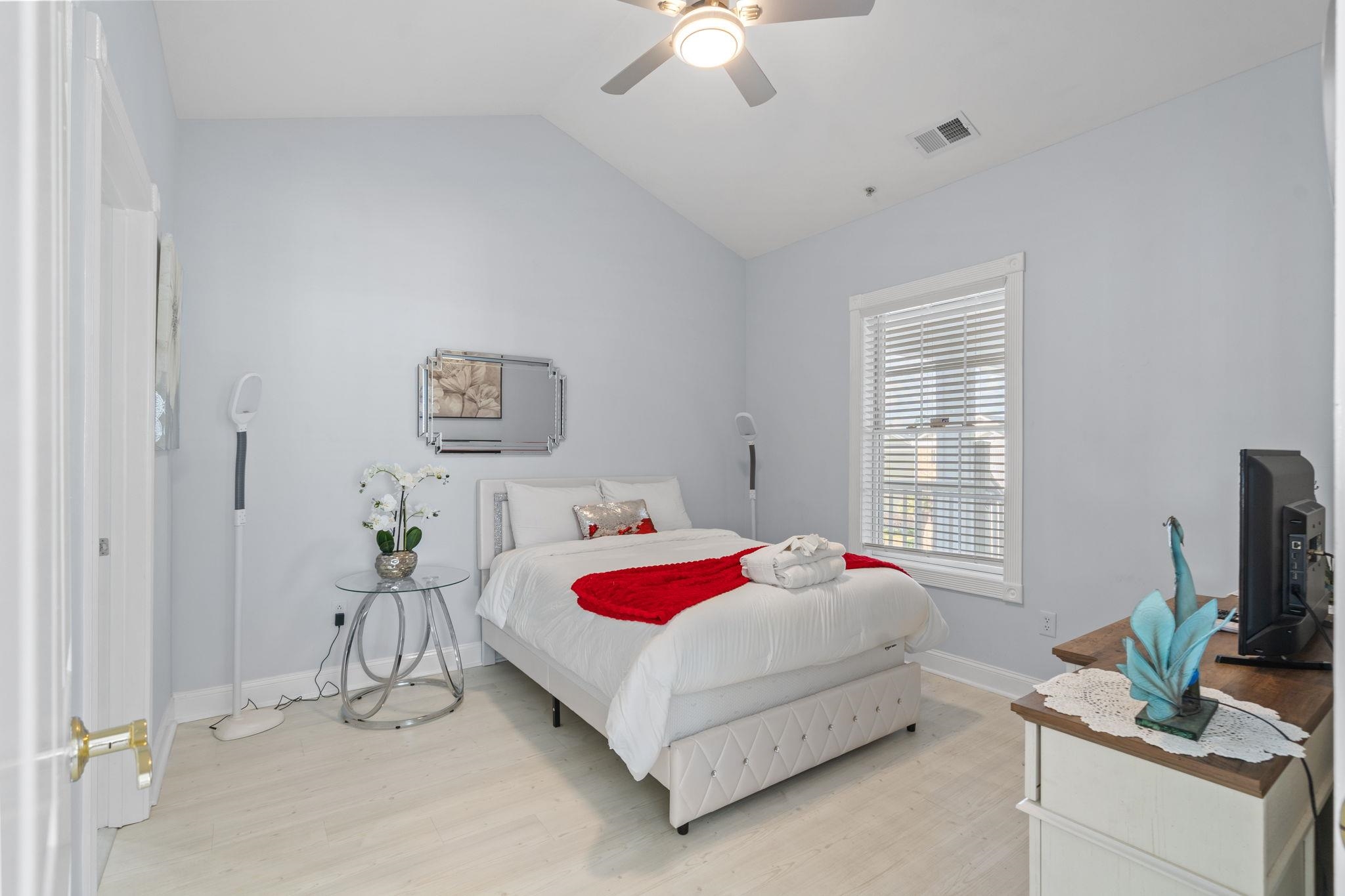 4811 Magnolia Lake Dr. Property Photo 10