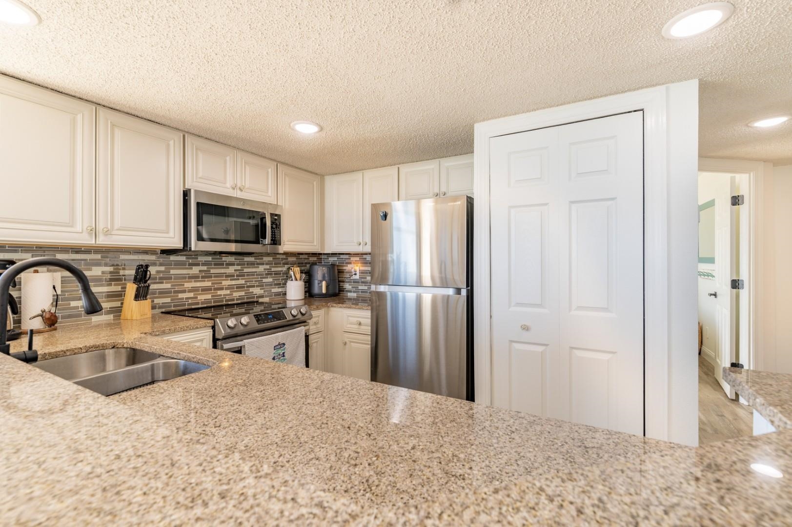 5308 N Ocean Blvd. Property Photo 12