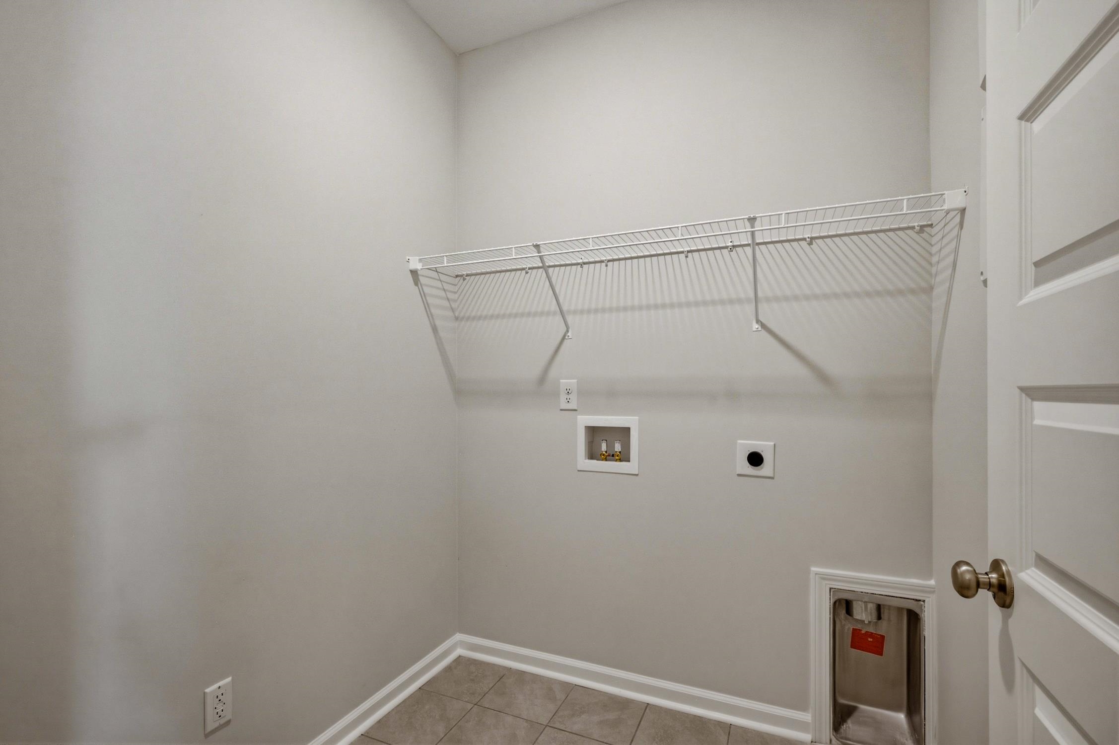 151 Buckingham Dr Property Photo 37