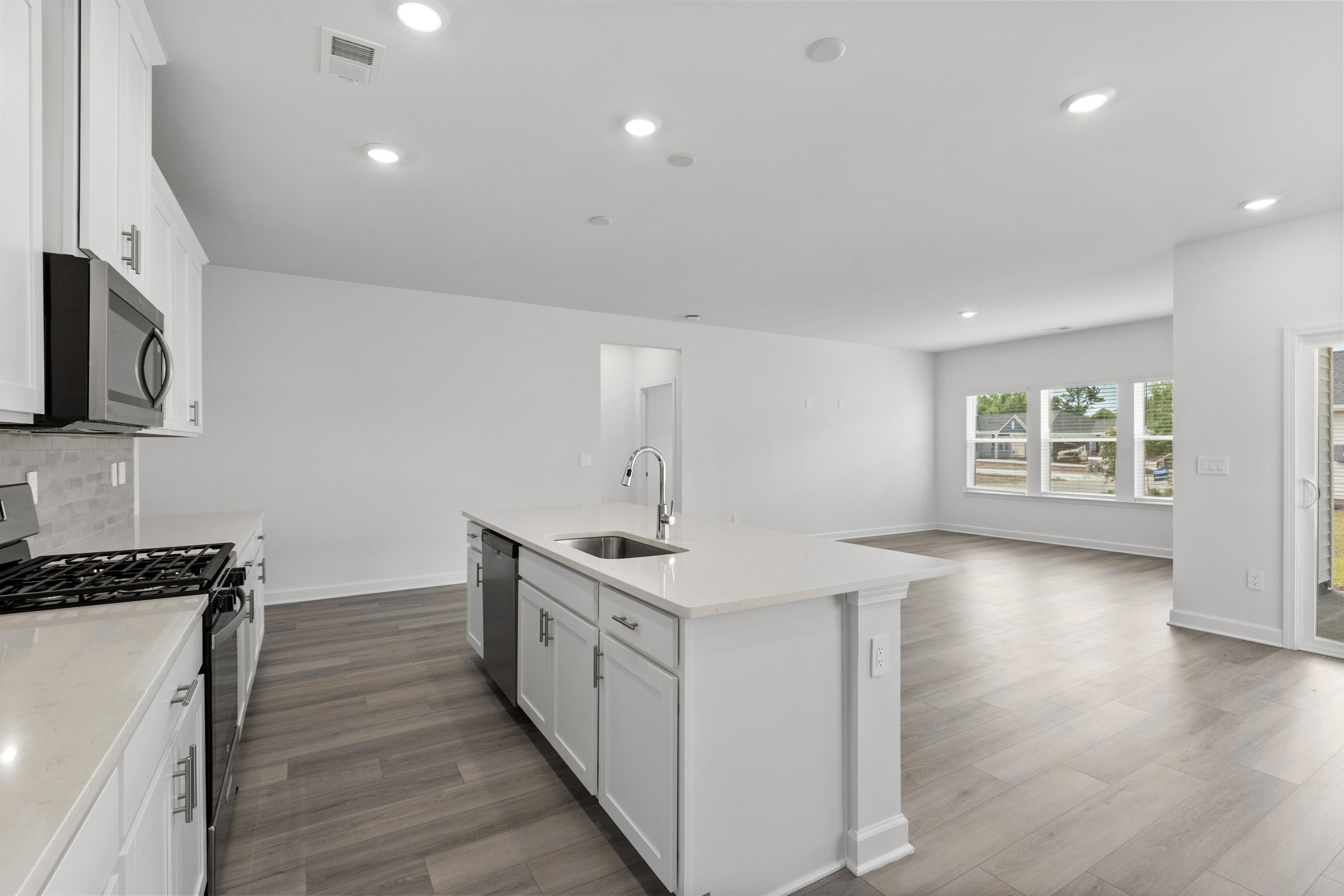 221 Evergreen St. Property Photo 18