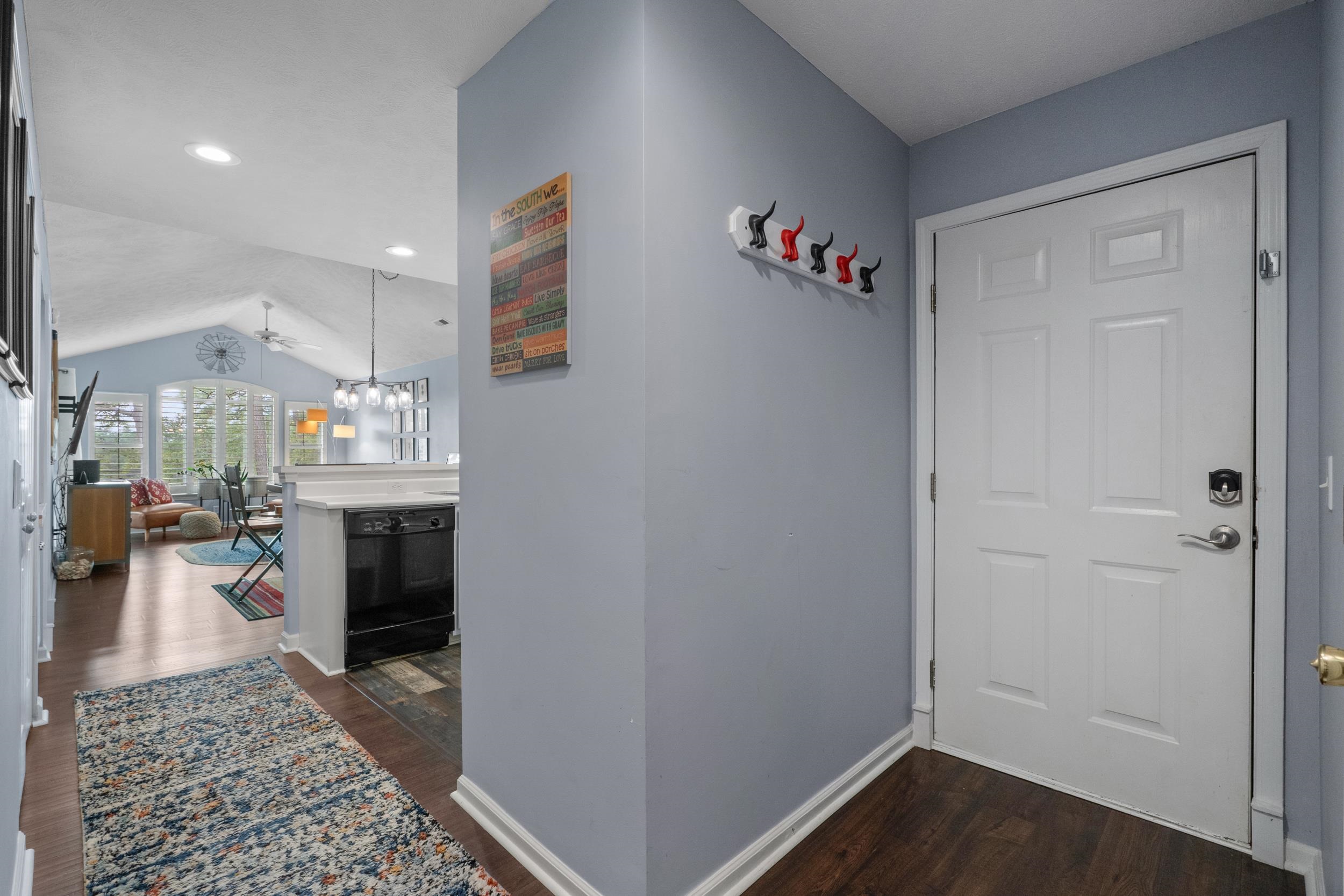 448 Pinehurst Ln. Property Photo 6