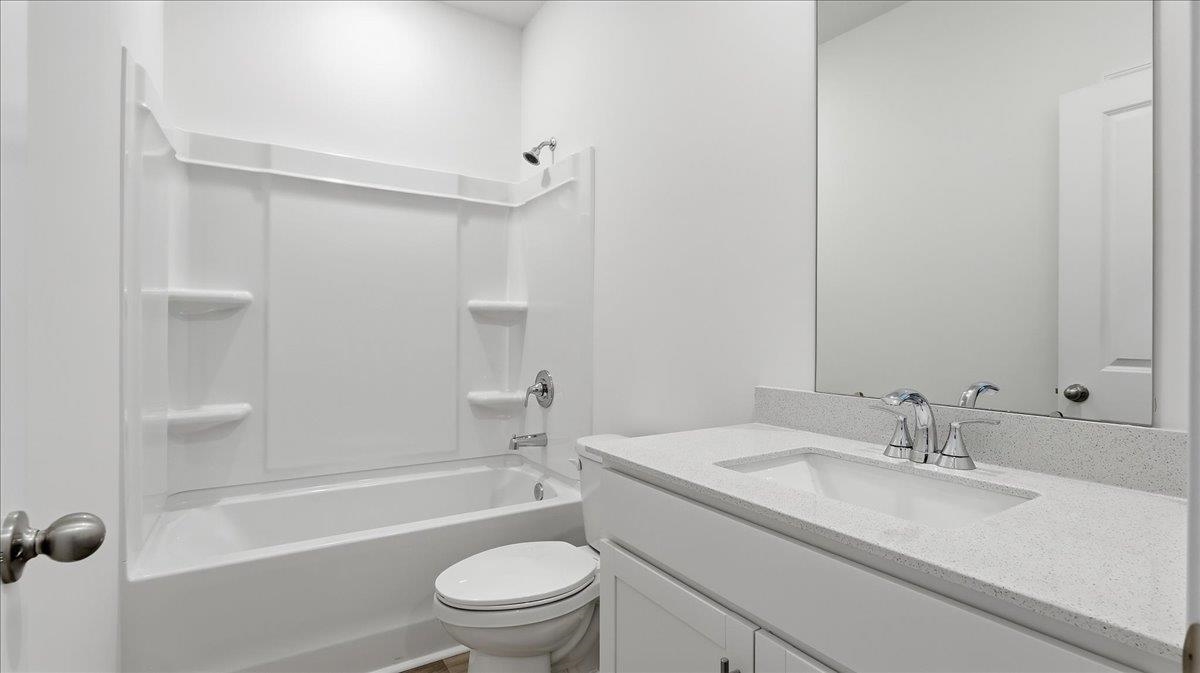 213 Evergreen St. Property Photo 17