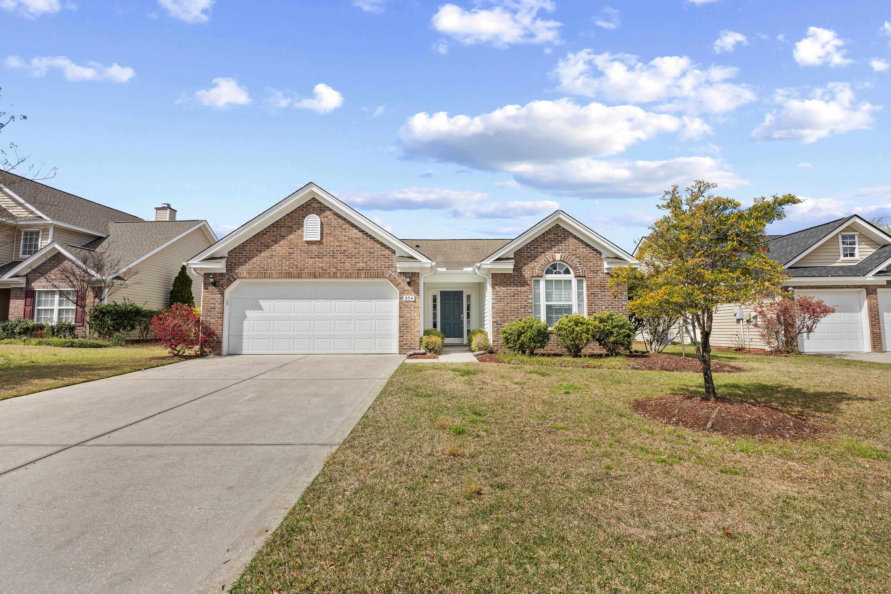 854 Riverward Dr. Property Photo 1