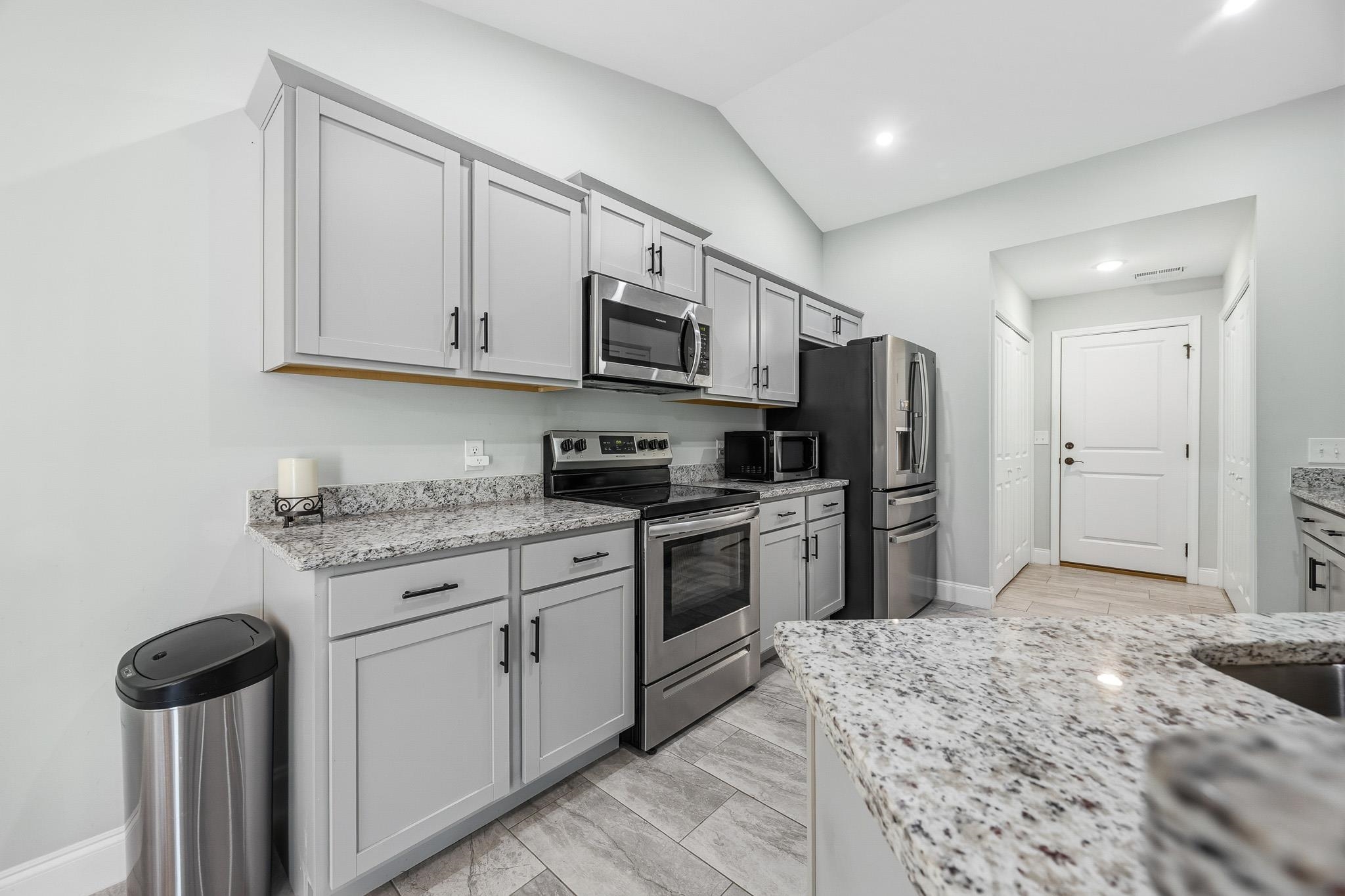 4177 Charleston Oaks Dr Property Photo 15