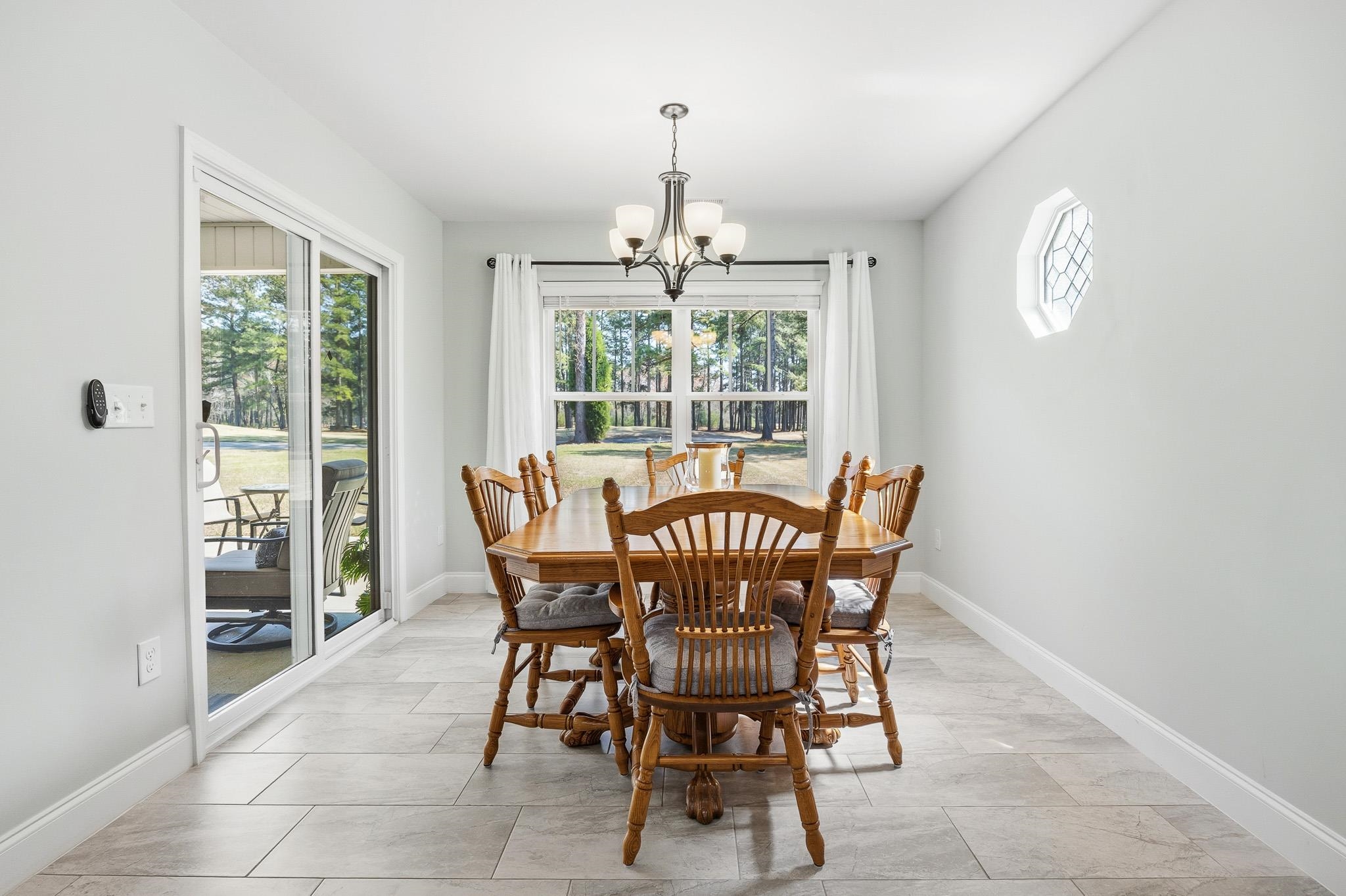 4177 Charleston Oaks Dr Property Photo 25