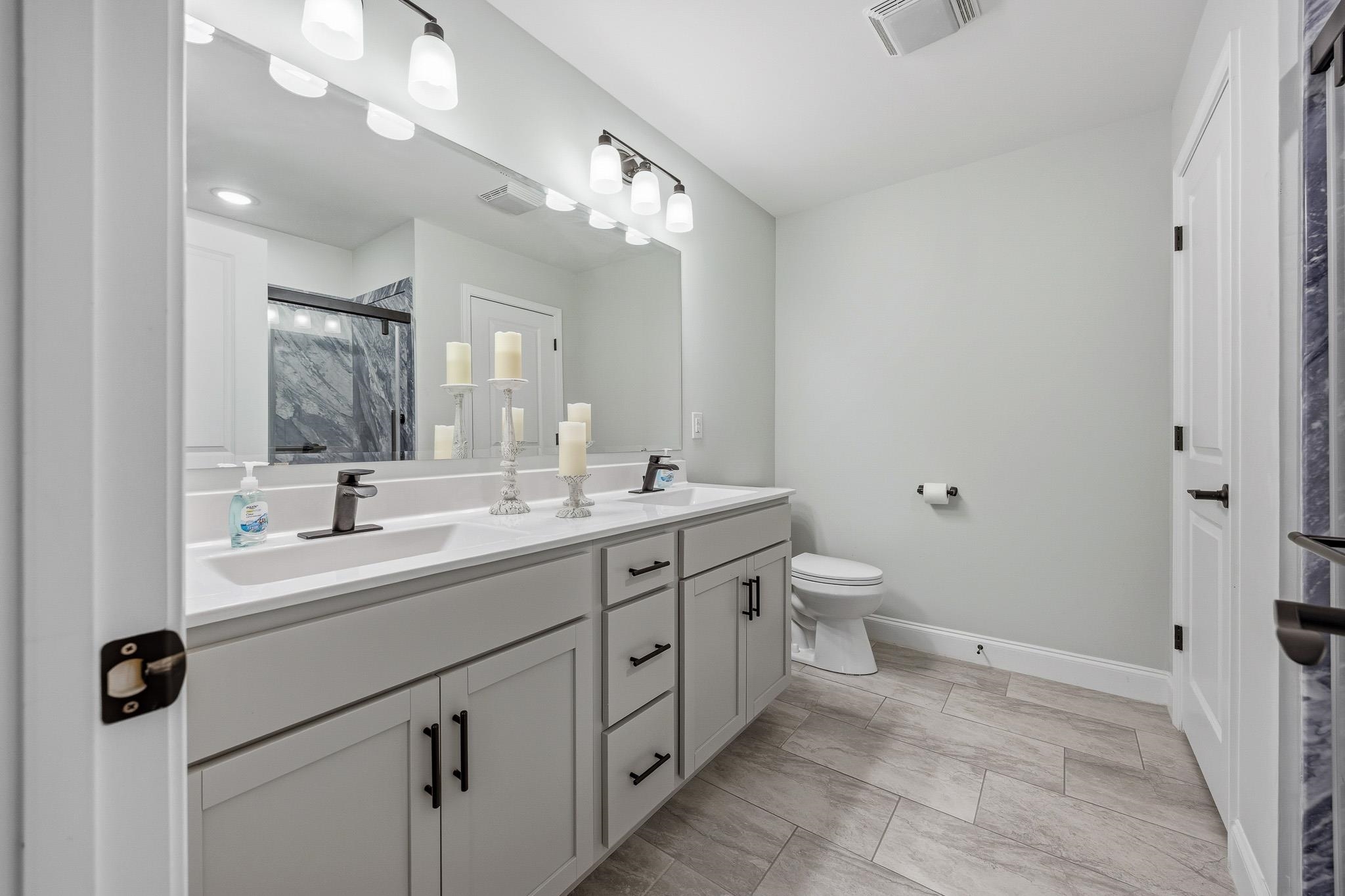 4177 Charleston Oaks Dr Property Photo 27