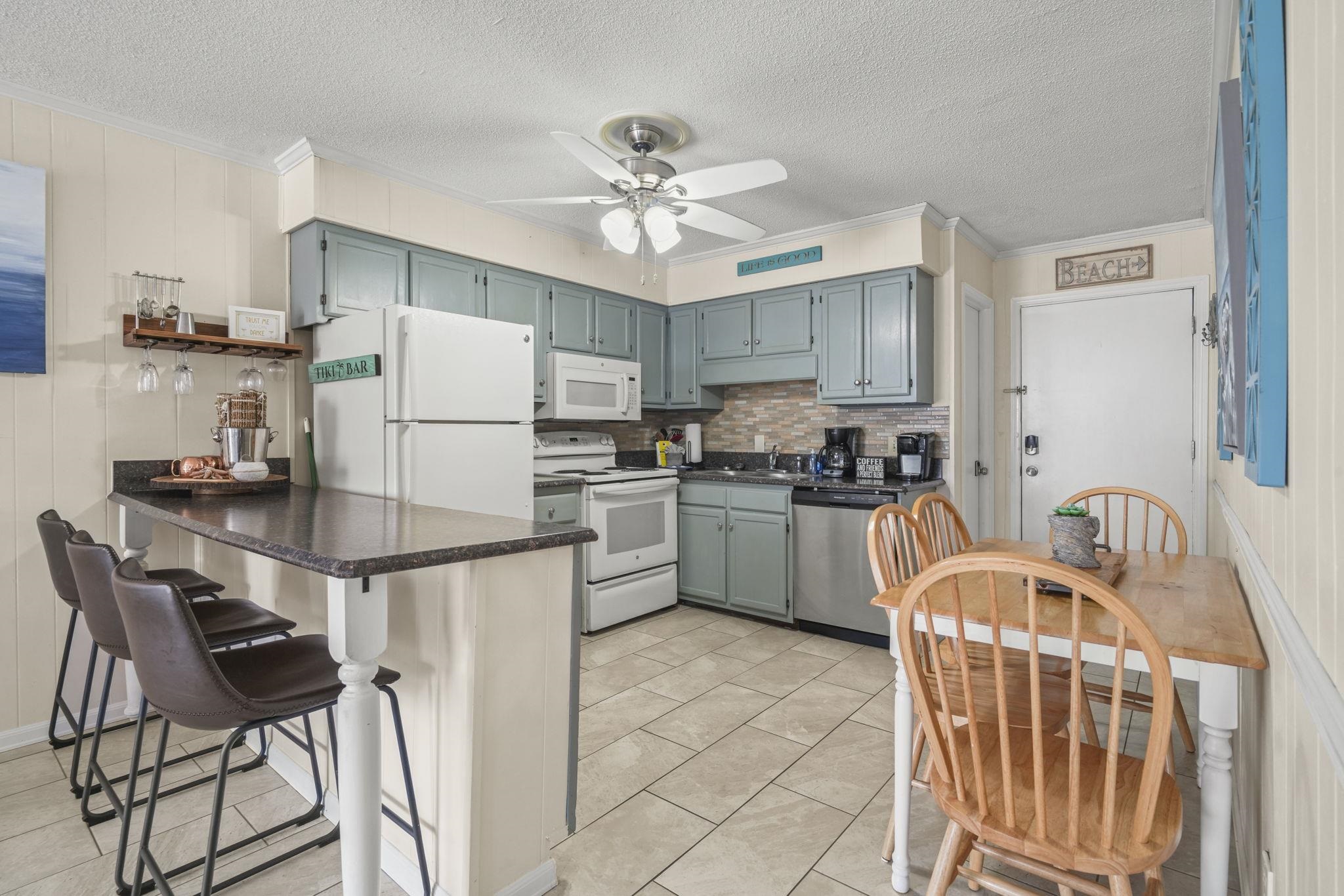 9620 Shore Dr. Property Photo 5
