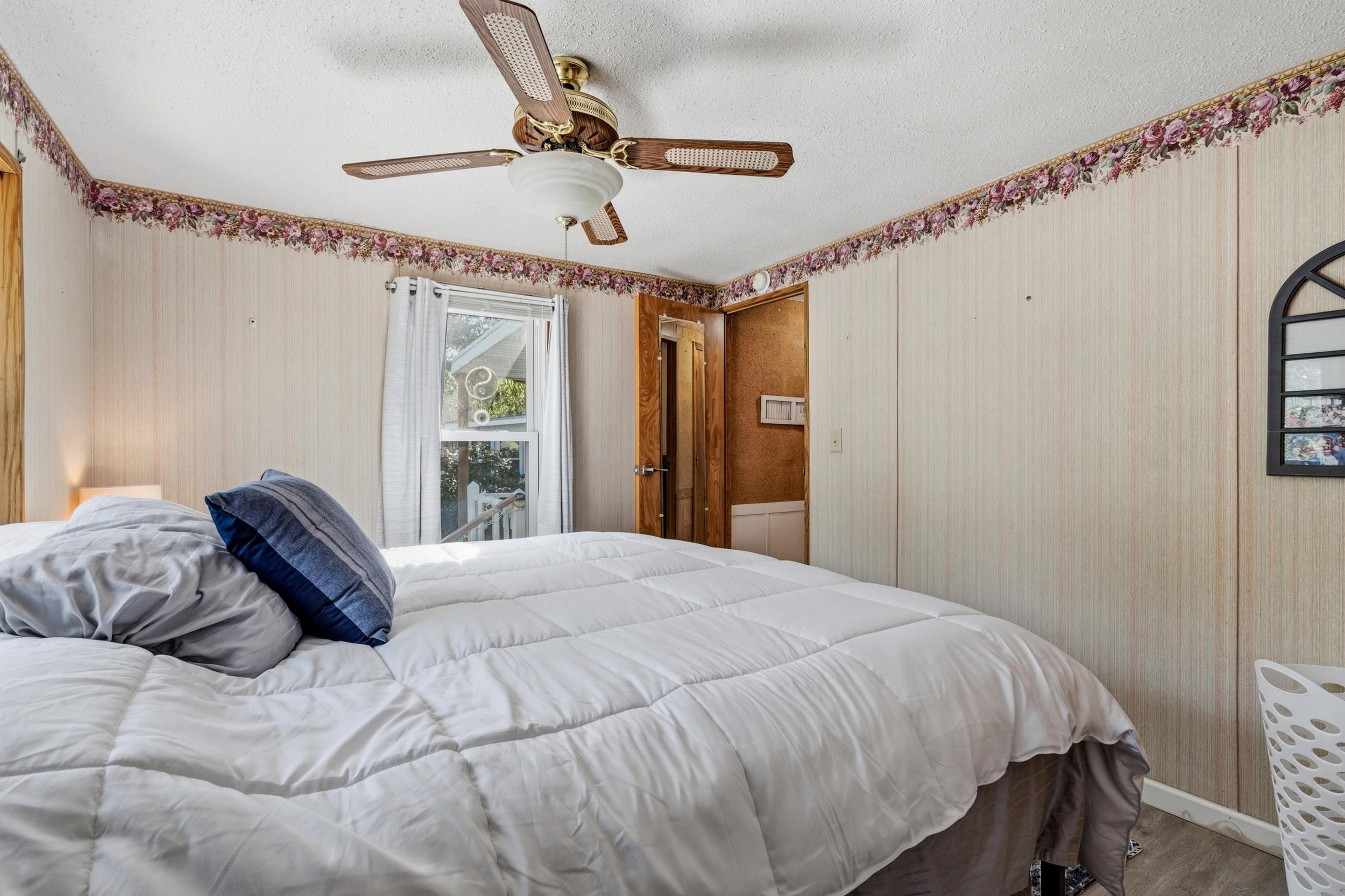 154 Crooked Island Circle Property Photo 13