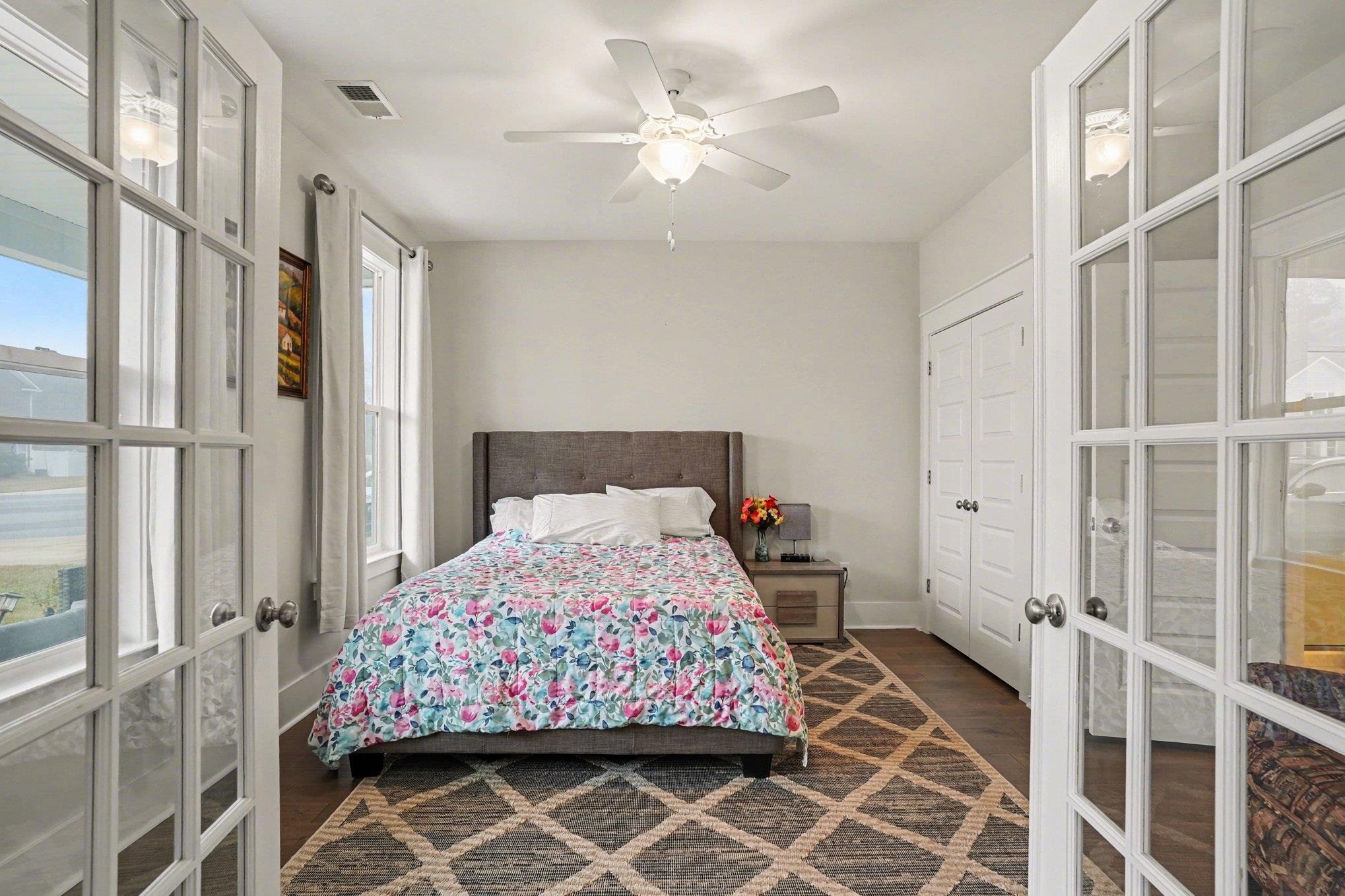 100 Tudor Court Property Photo 25