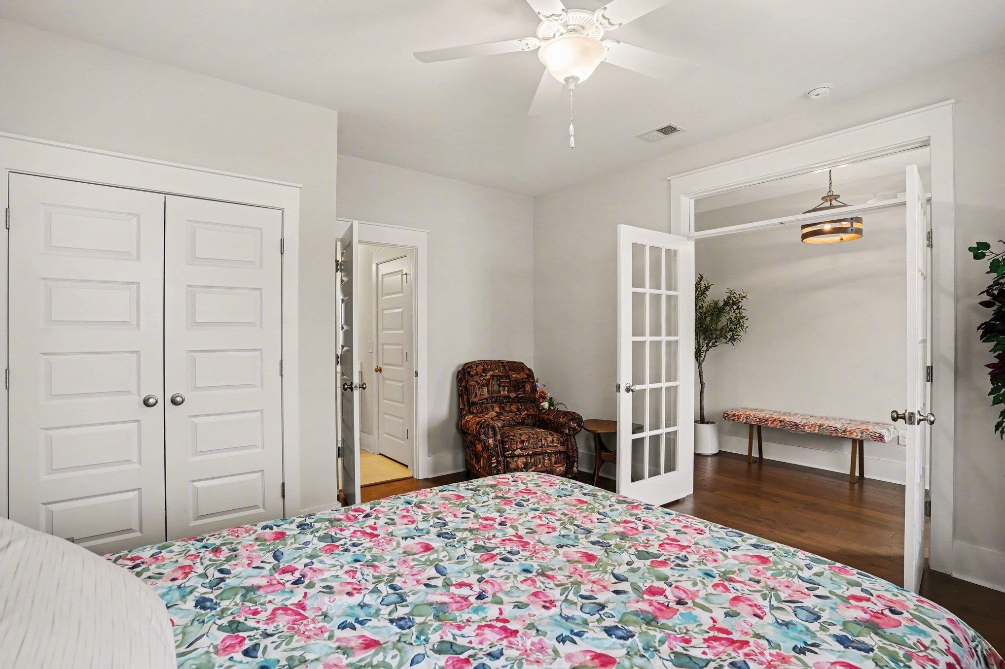 100 Tudor Court Property Photo 26