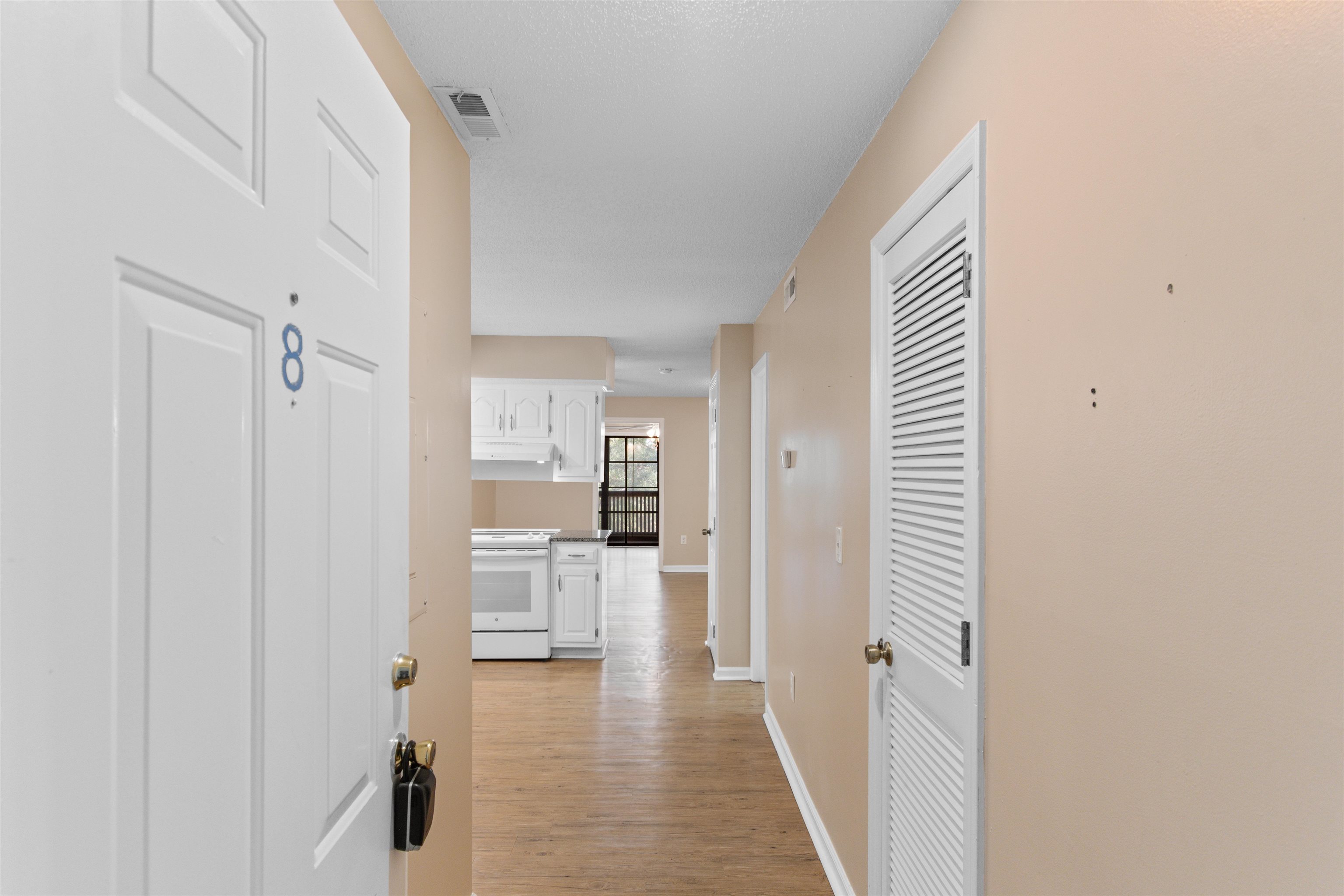 4226 Pinehurst Circle Property Photo 4