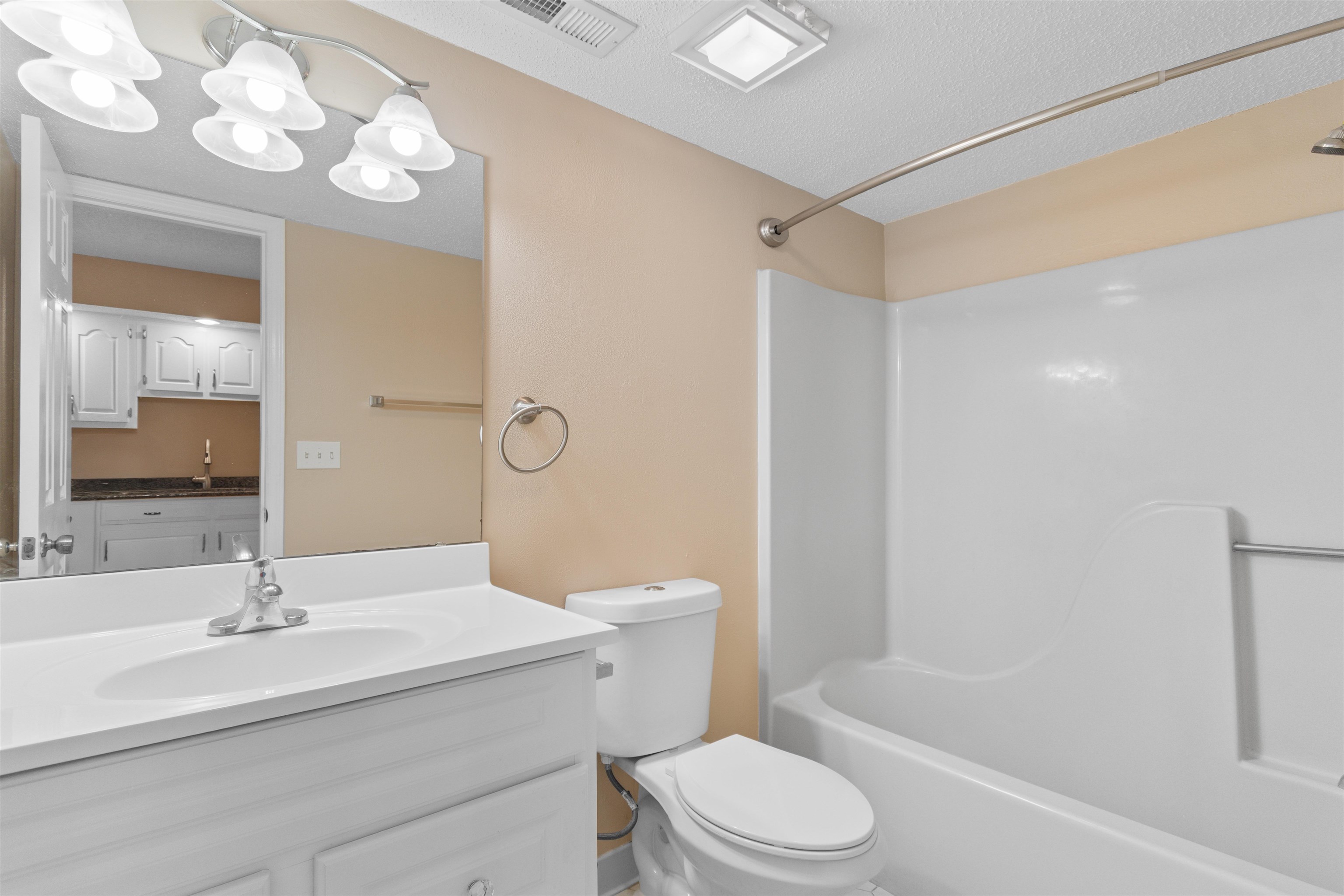 4226 Pinehurst Circle Property Photo 11