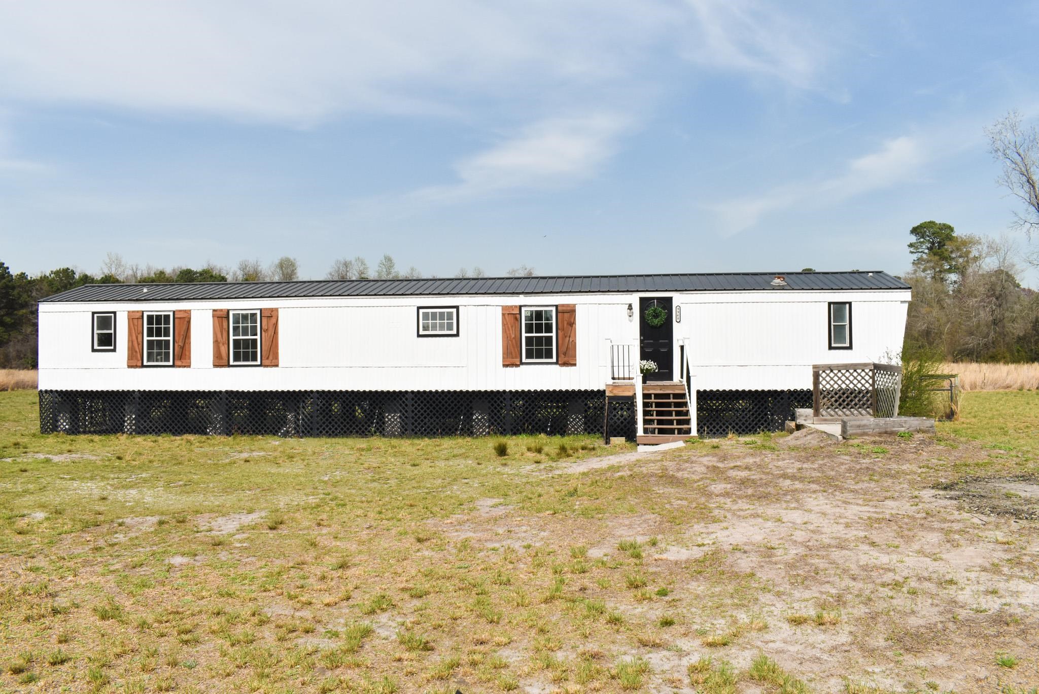 9968 Hardwick Rd. Property Photo 1