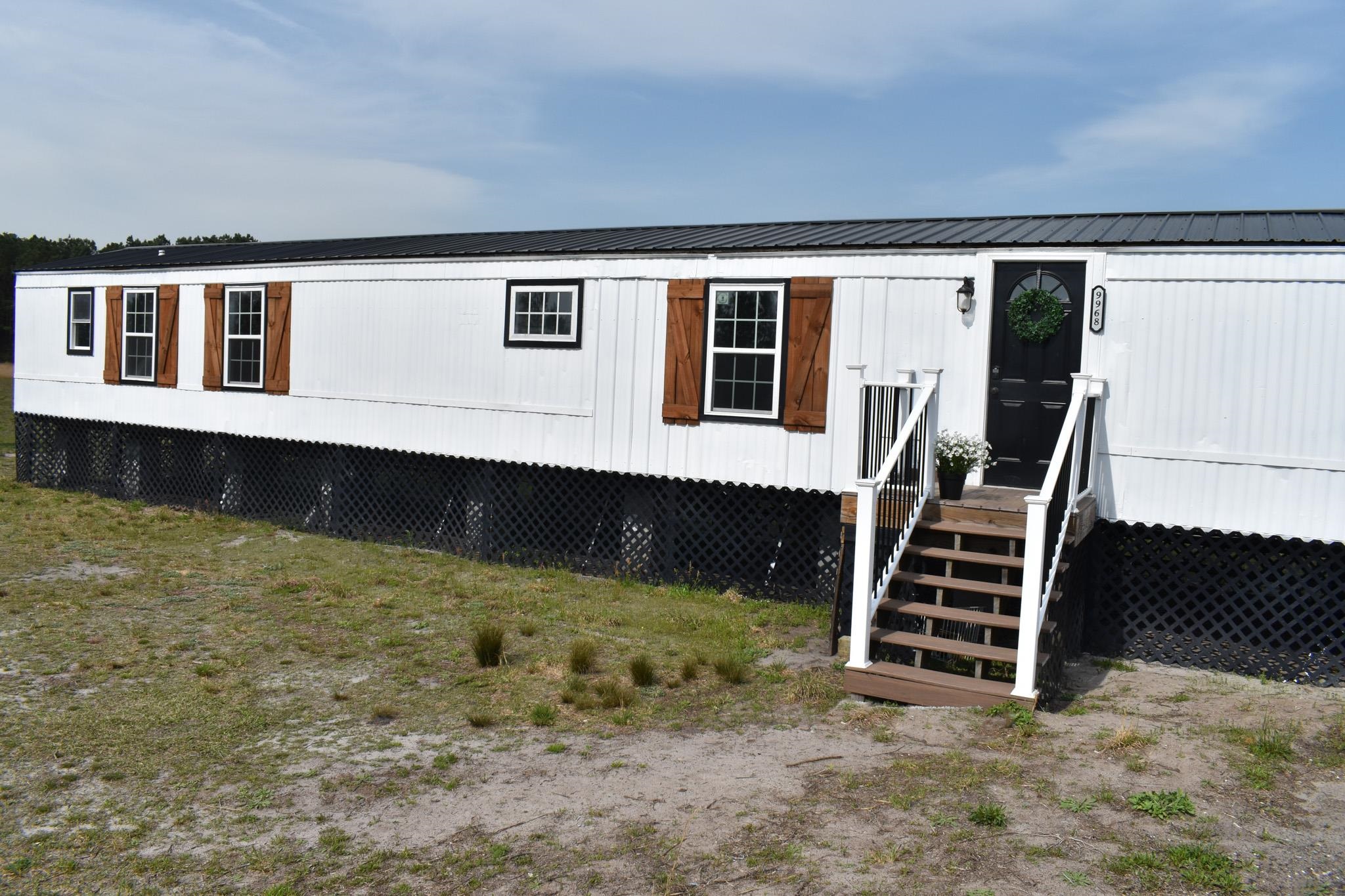 9968 Hardwick Rd. Property Photo 2