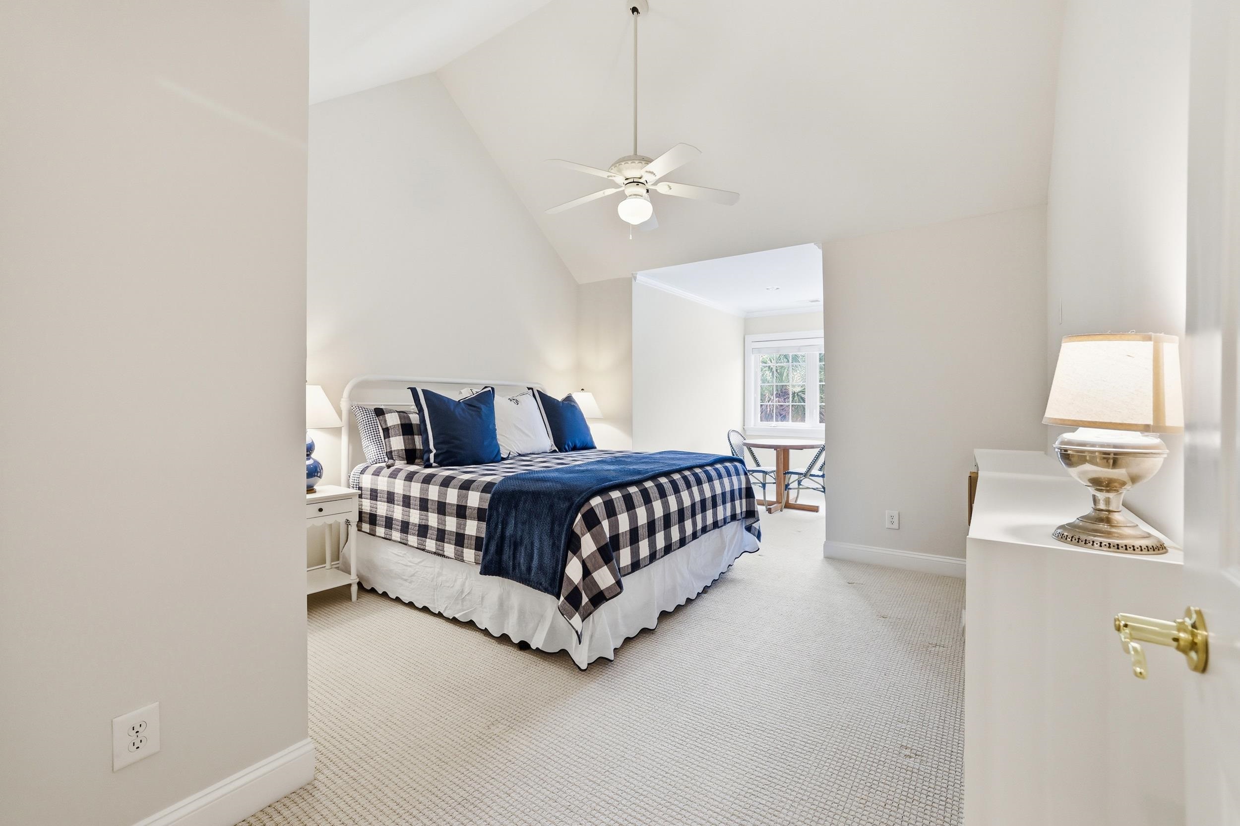 42 Courtyard Circle Property Photo 31