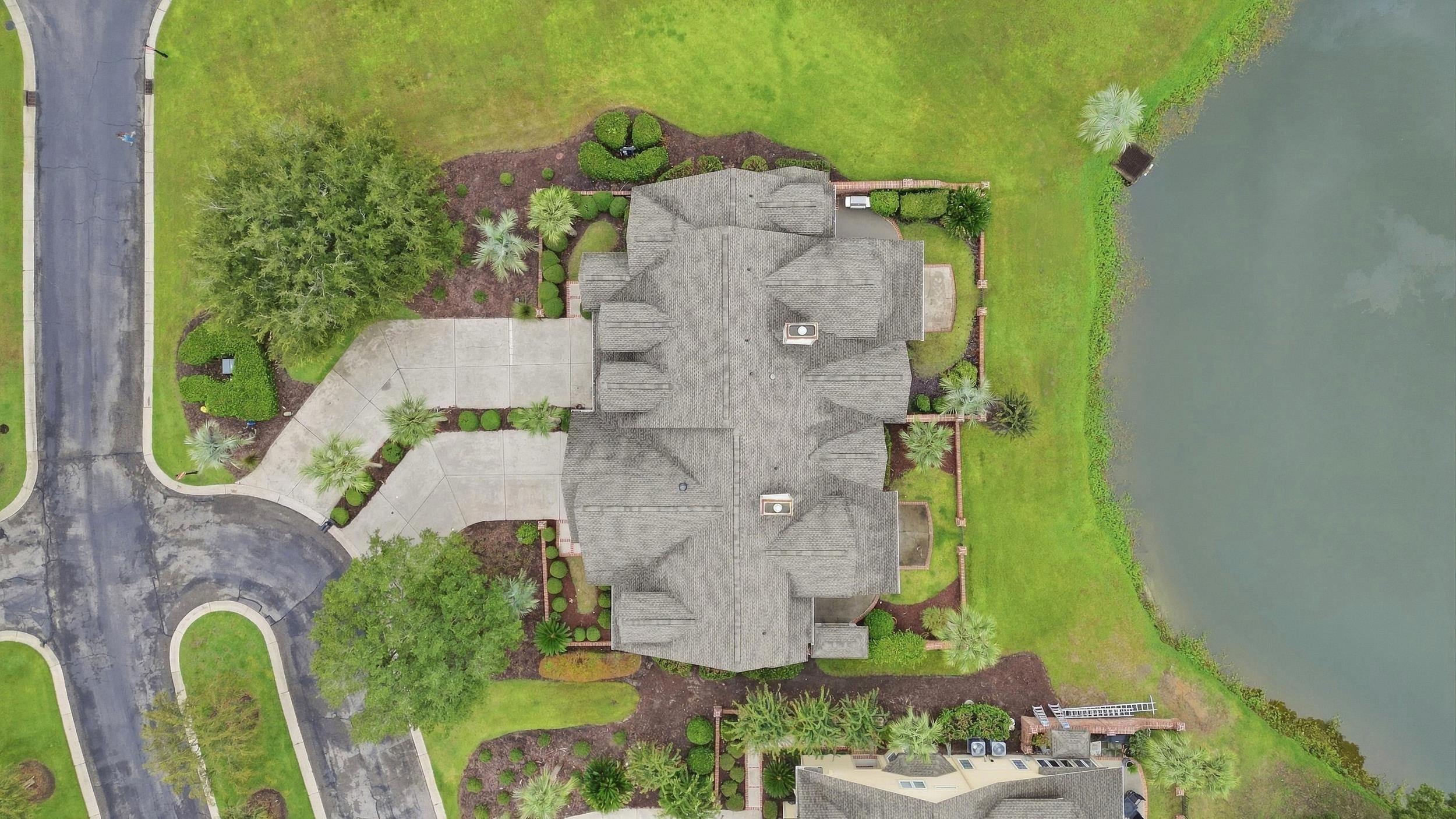 42 Courtyard Circle Property Photo 34