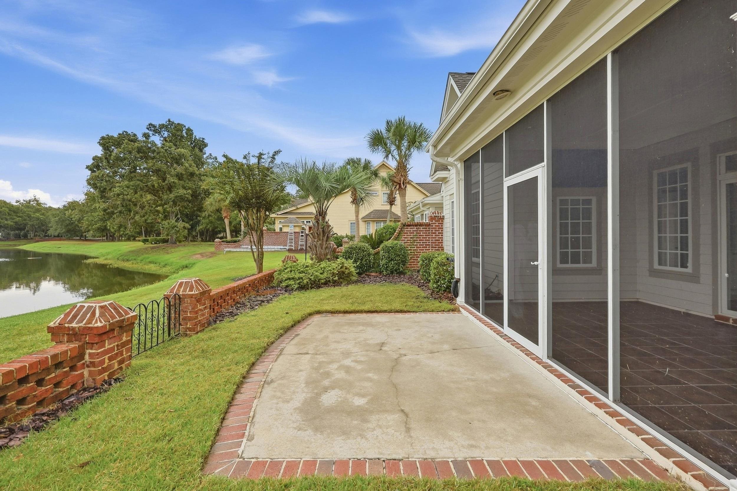 42 Courtyard Circle Property Photo 39