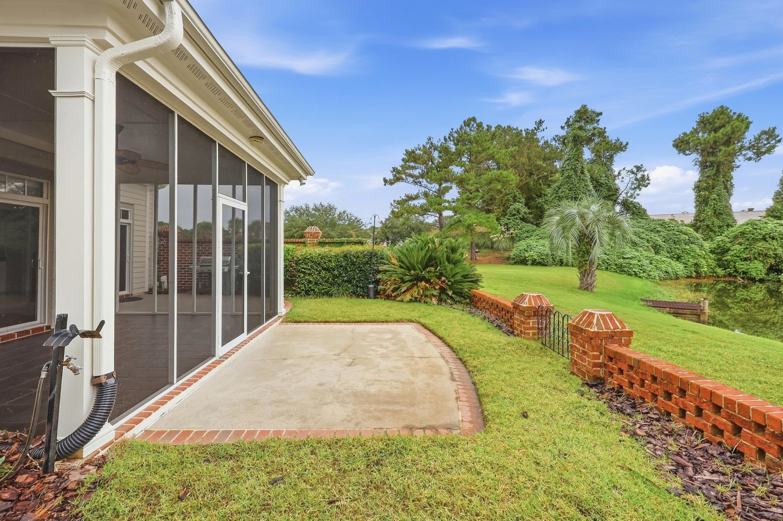 42 Courtyard Circle Property Photo 40