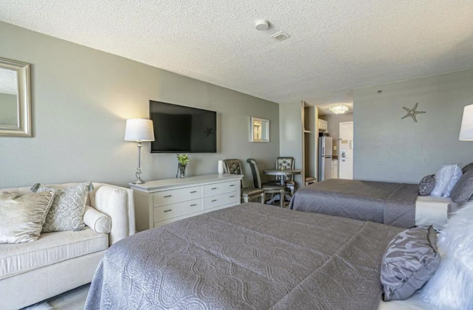 1207 S Ocean Blvd. Property Photo 2