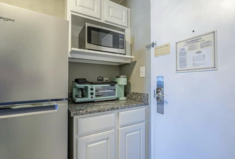 1207 S Ocean Blvd. Property Photo 8