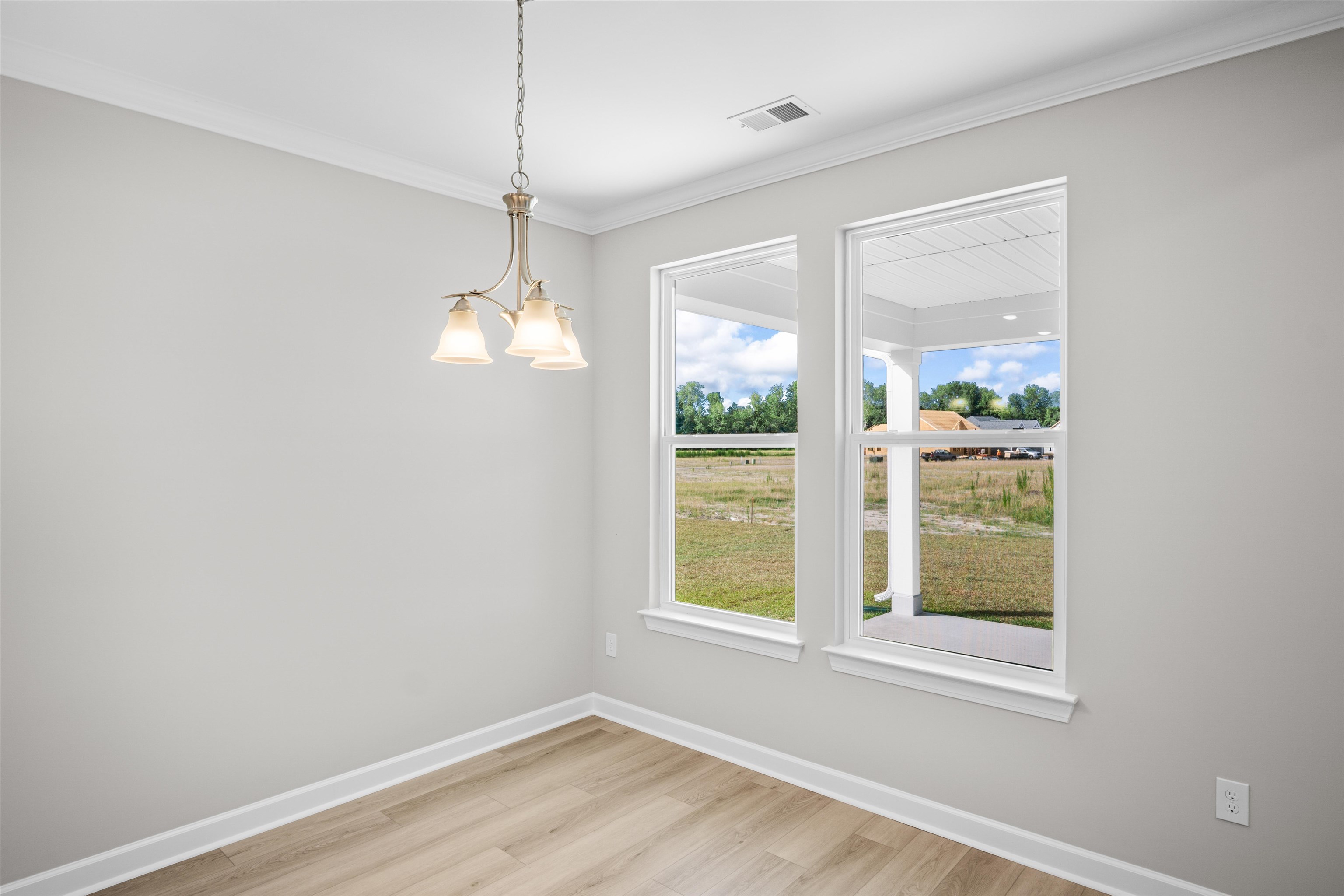 508 Banna Arch Loop Property Photo 8
