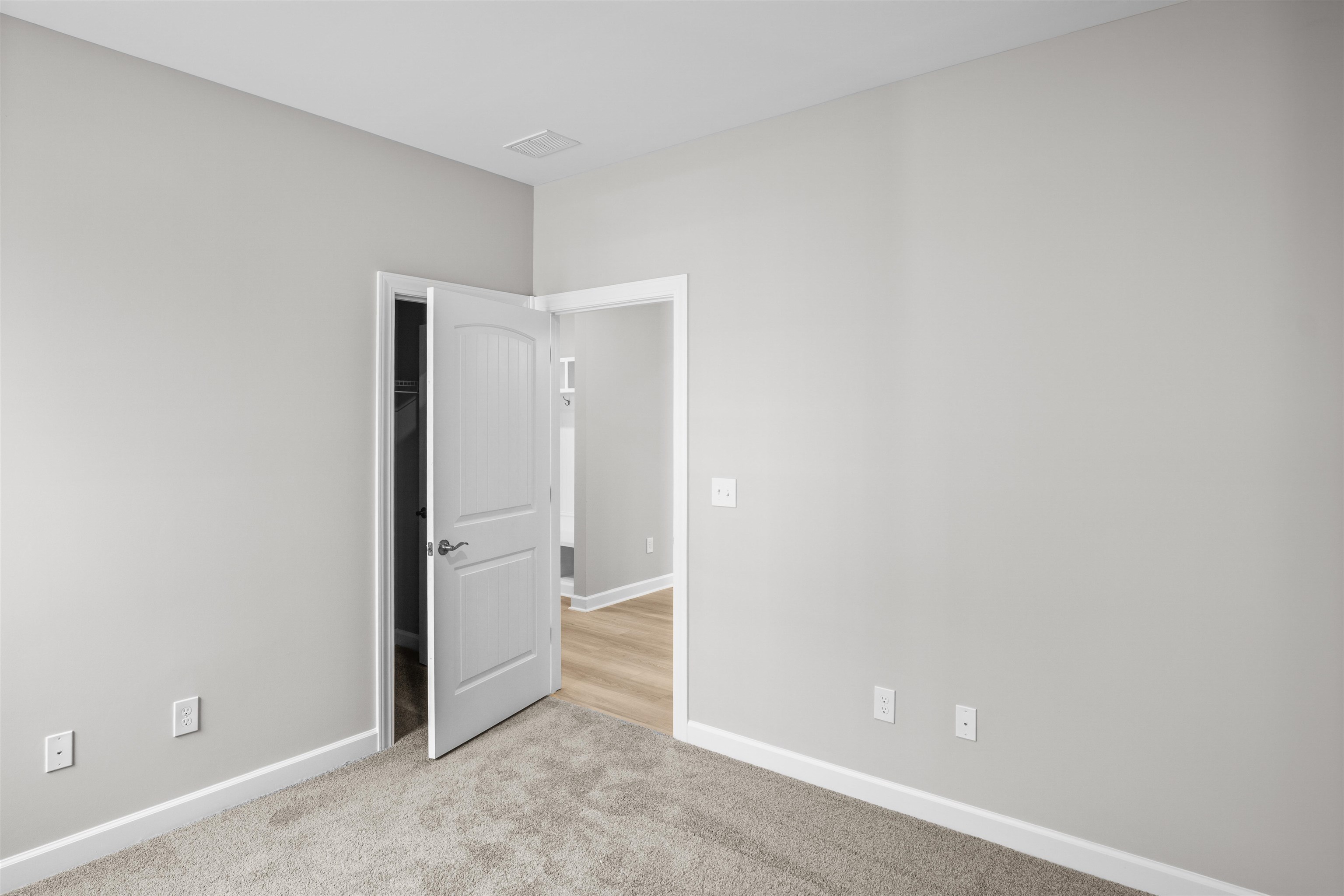 508 Banna Arch Loop Property Photo 14