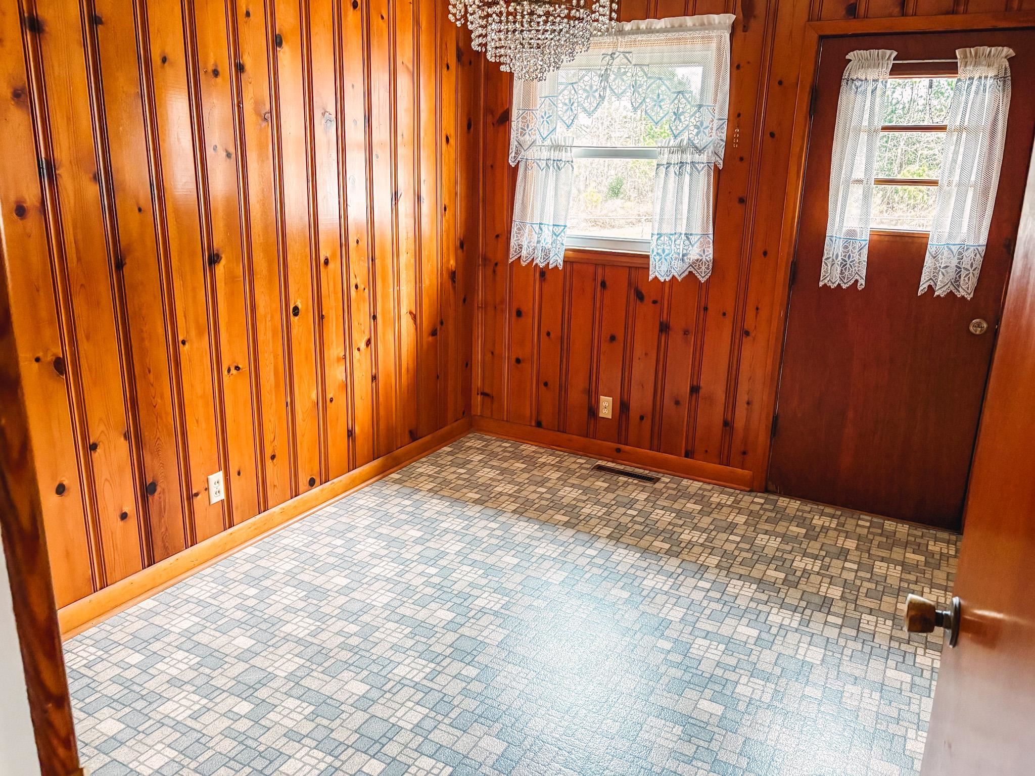 77 Towhee St. Property Photo 10