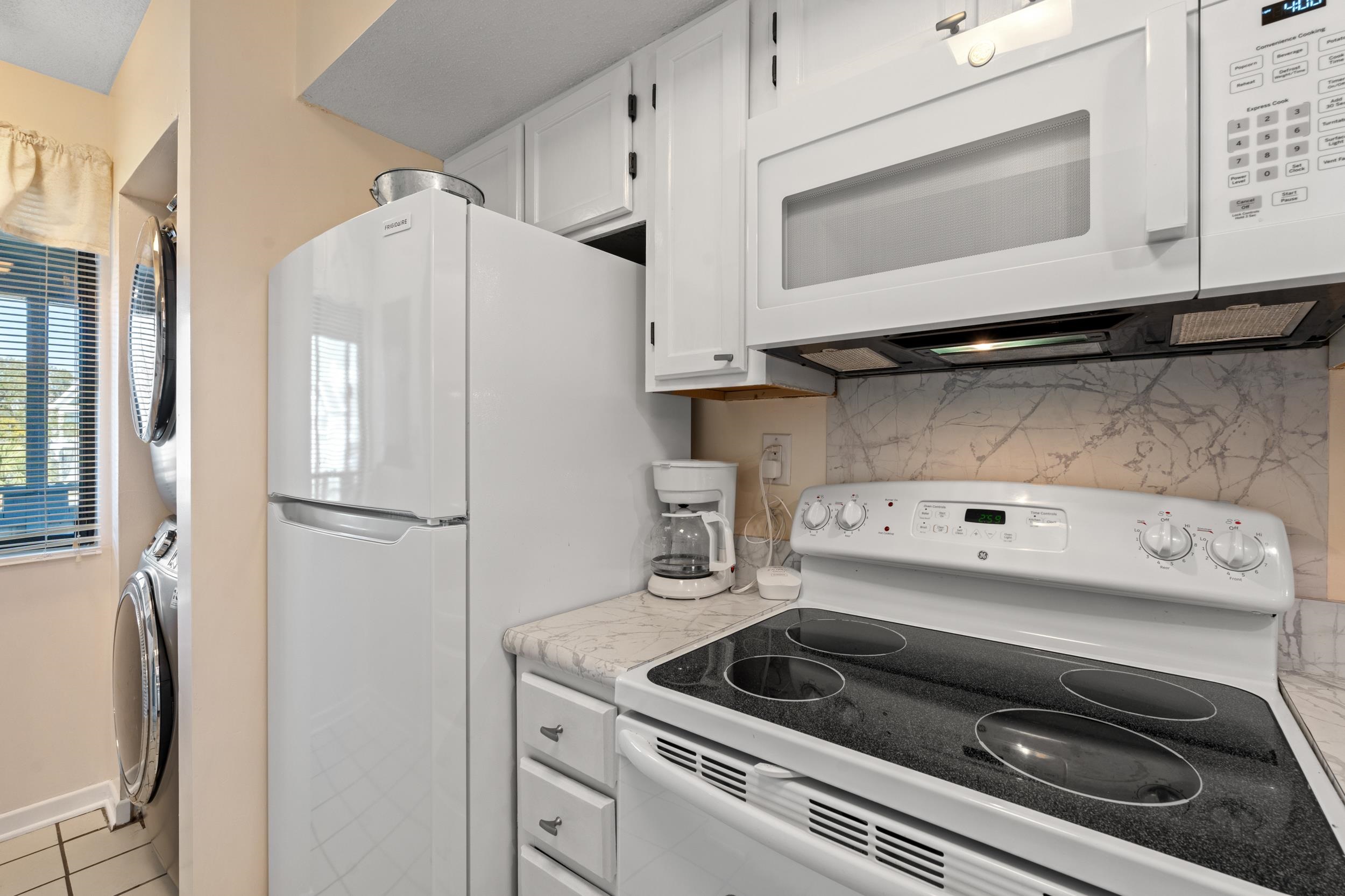 250 Maison Dr. Property Photo 6