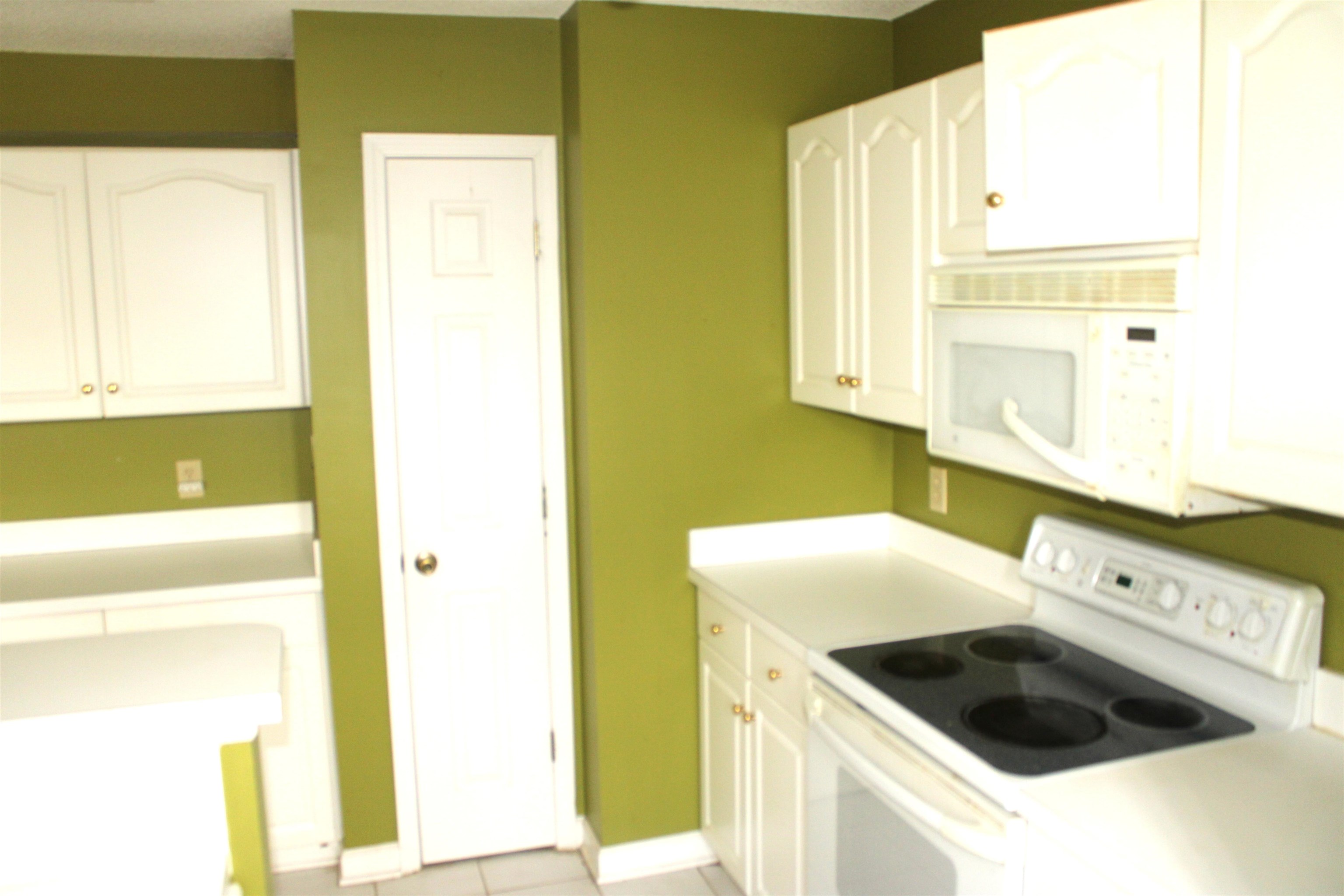 195-d Willow Greens Dr. Property Photo 9