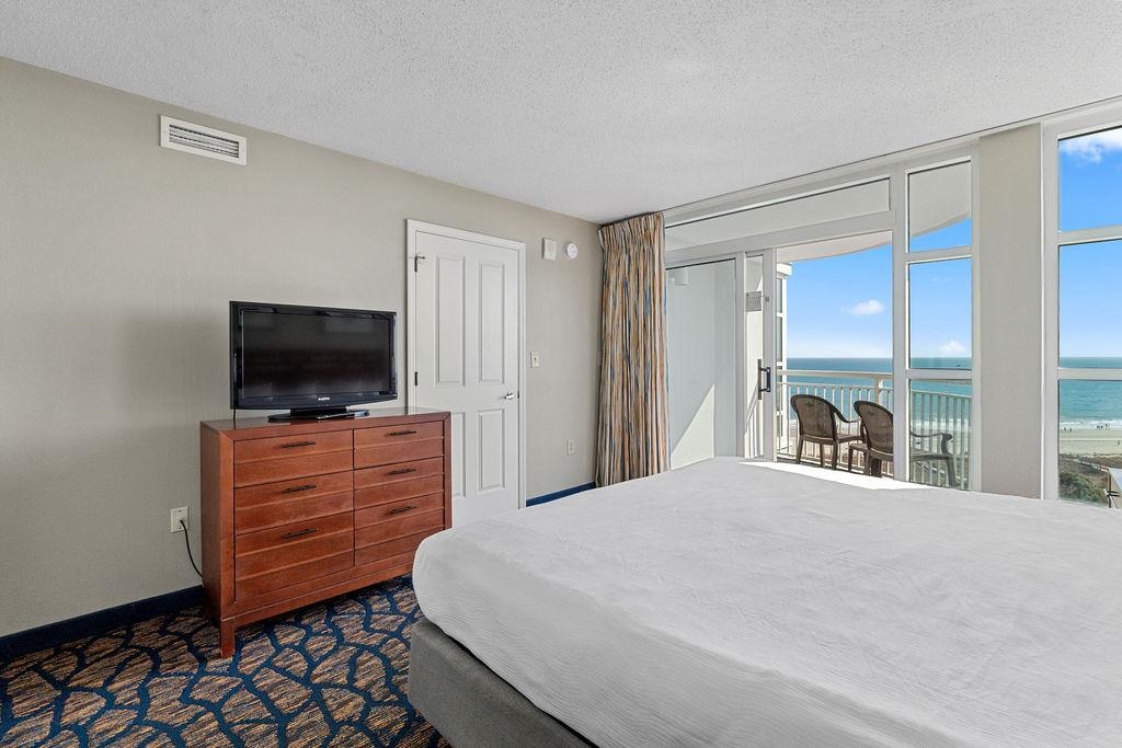 5200 N Ocean Blvd. Property Photo 5