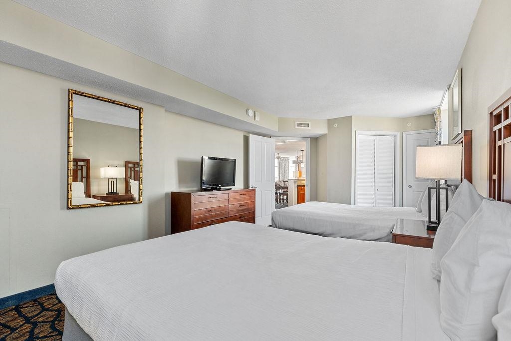 5200 N Ocean Blvd. Property Photo 20
