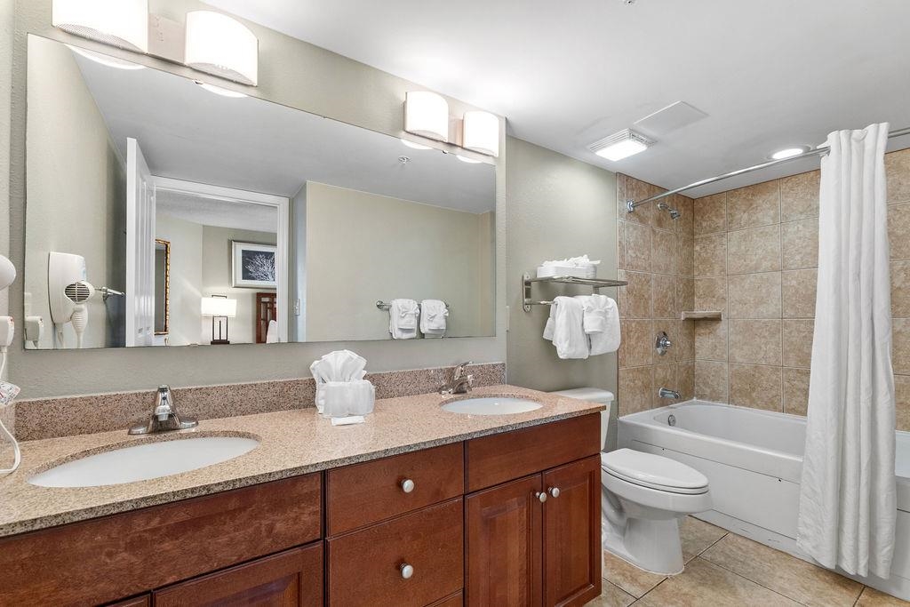 5200 N Ocean Blvd. Property Photo 21