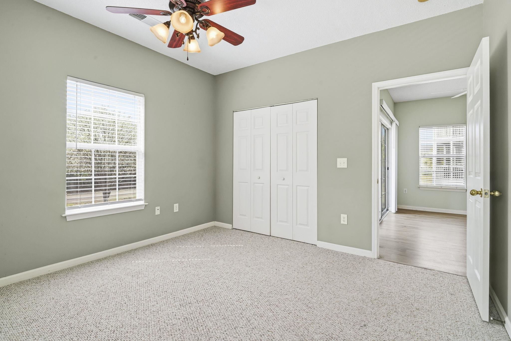 2020 Cross Gate Blvd Property Photo 29