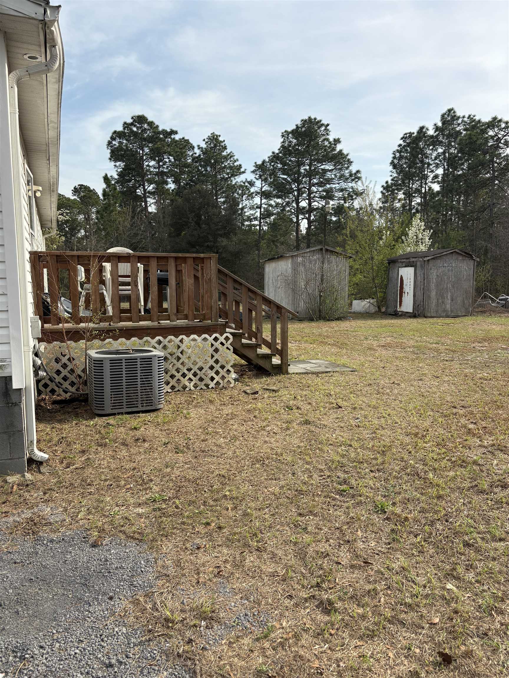 2070 Martin St. Property Photo 4