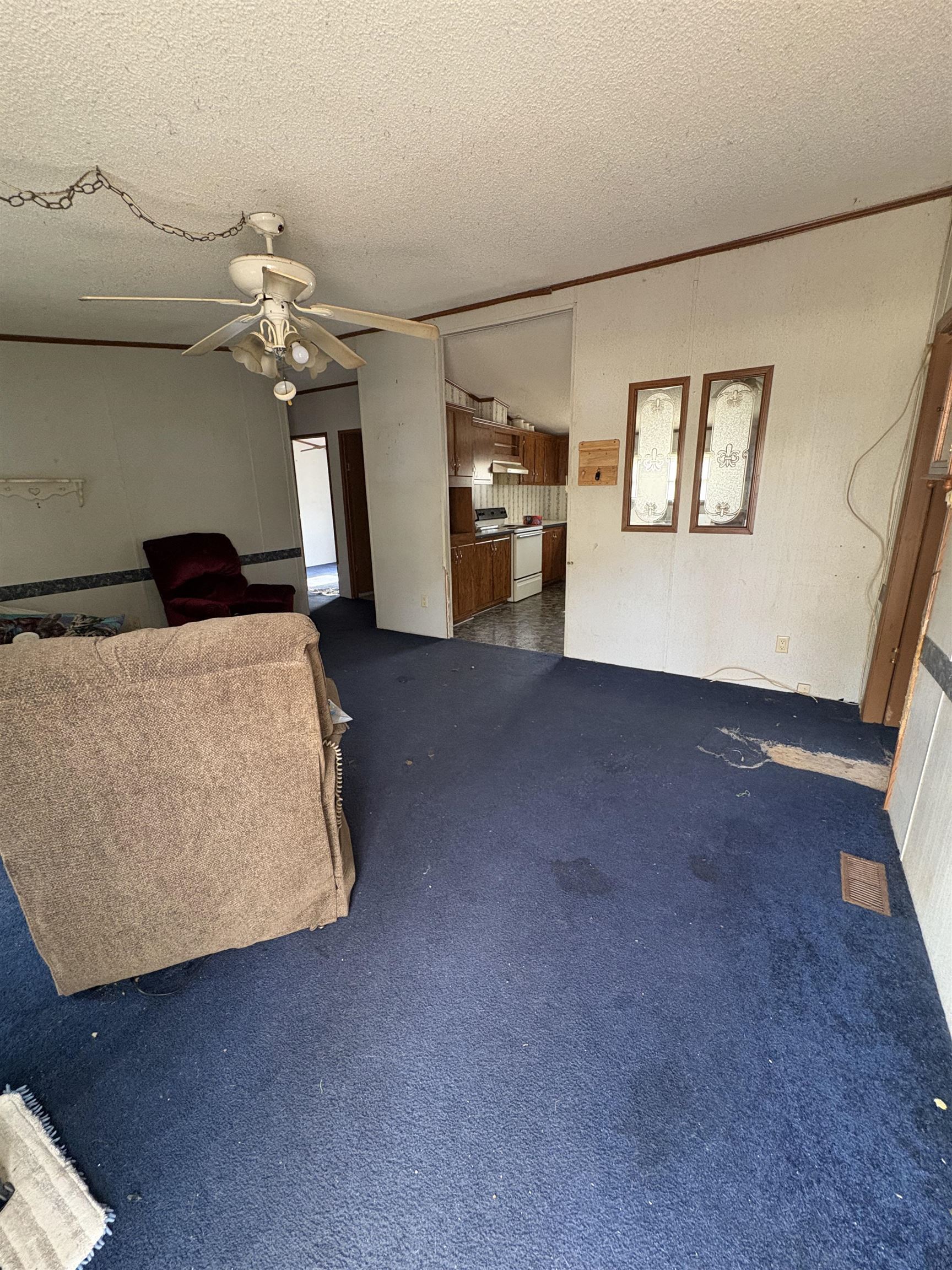 2070 Martin St. Property Photo 6
