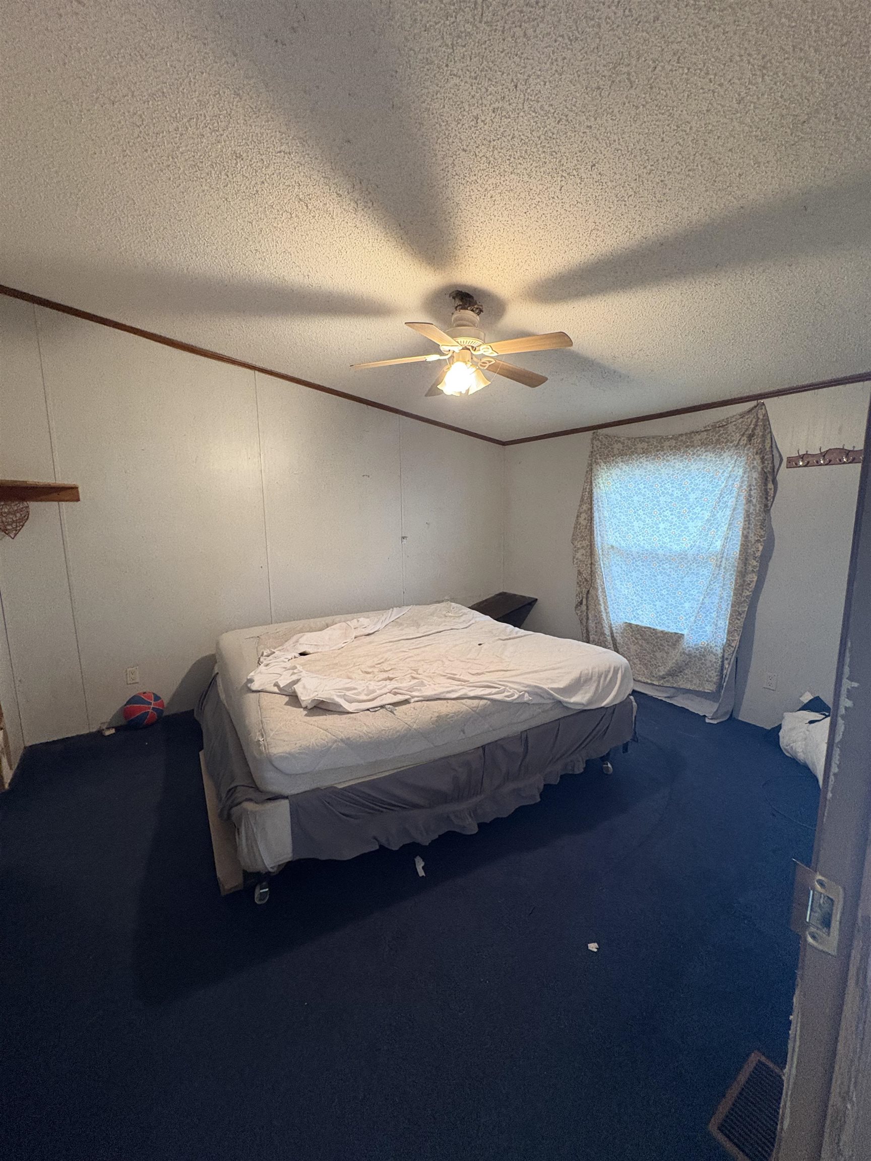 2070 Martin St. Property Photo 8
