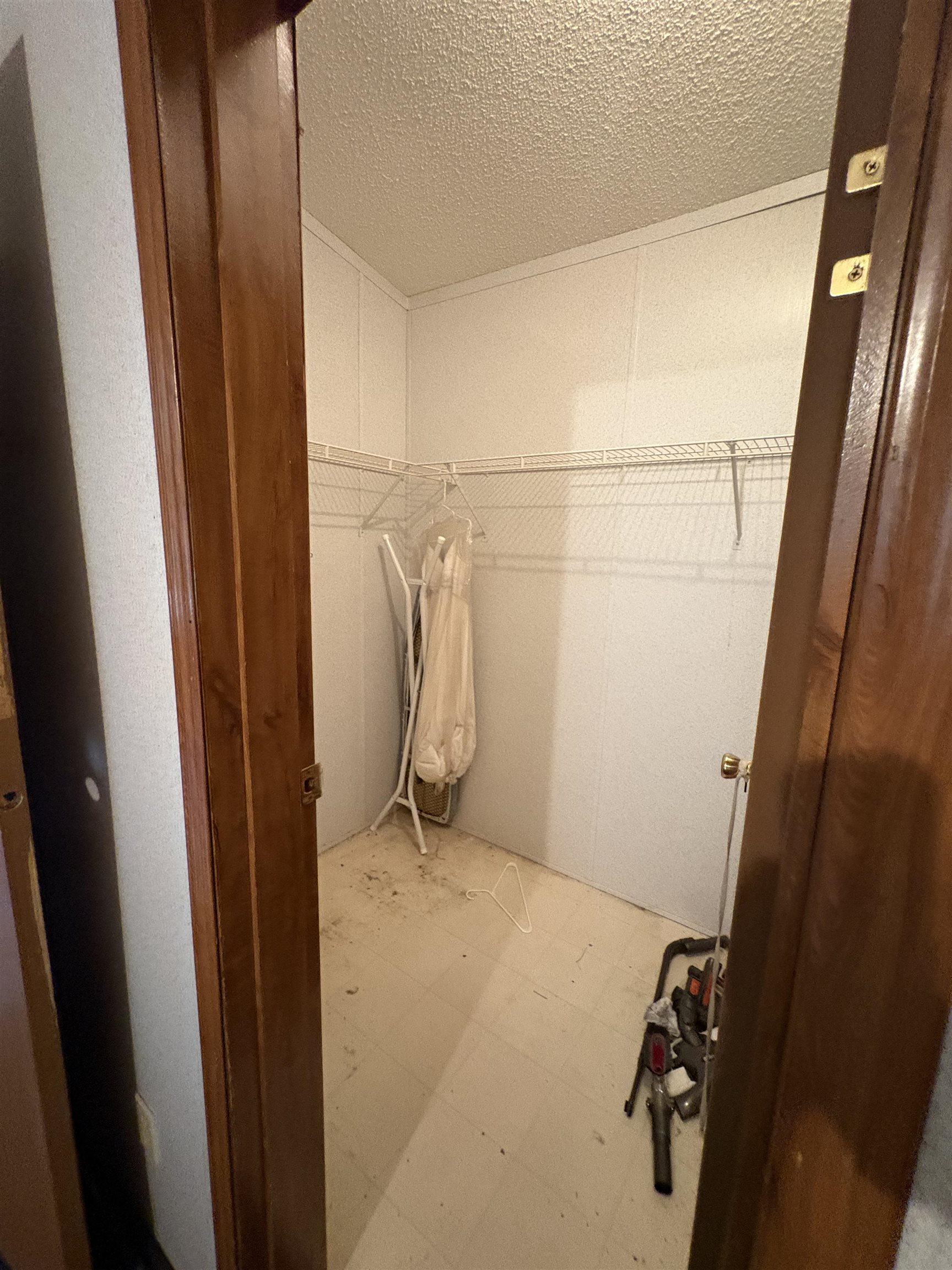 2070 Martin St. Property Photo 9
