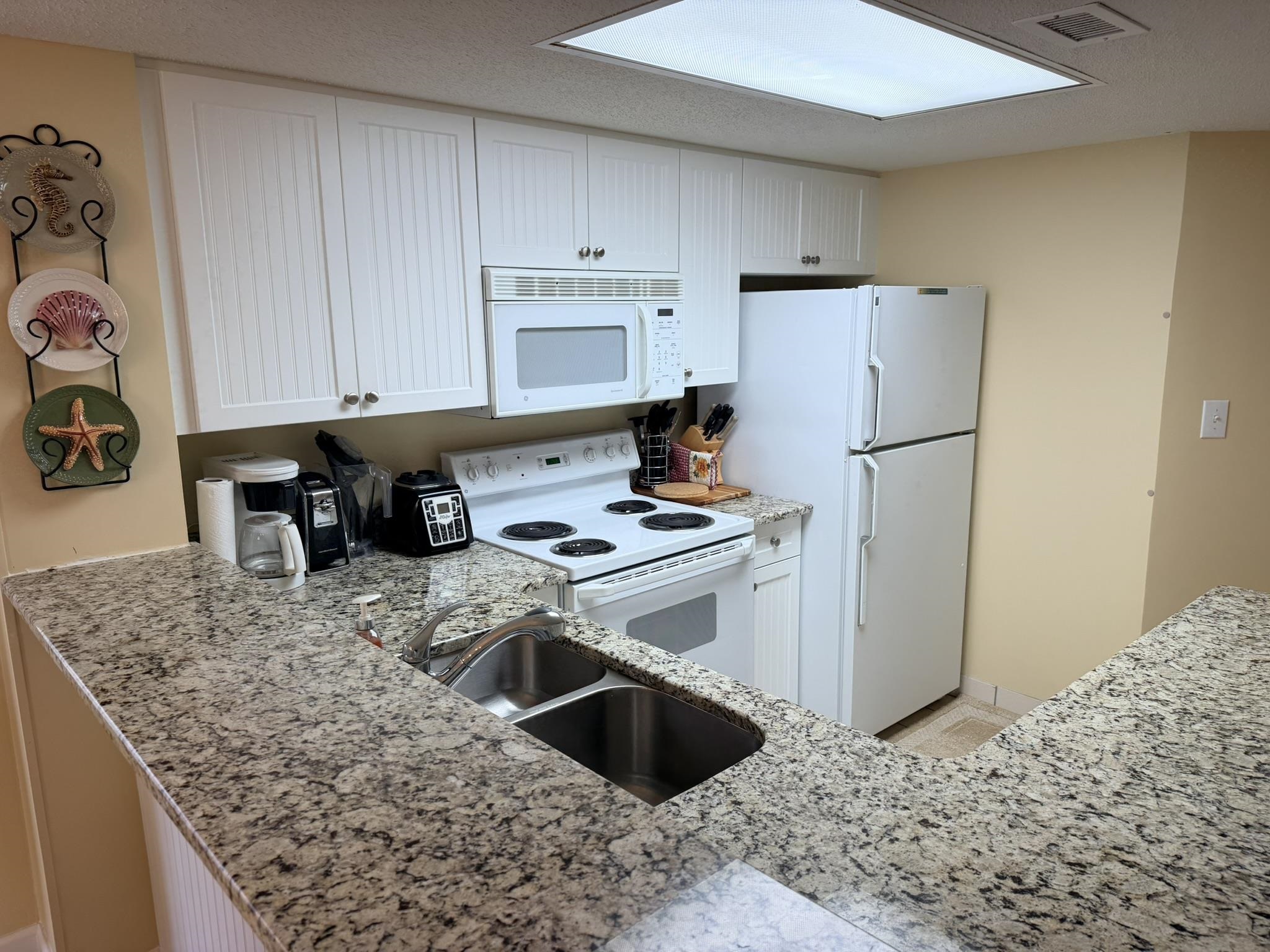 161 Seawatch Dr. Property Photo 12