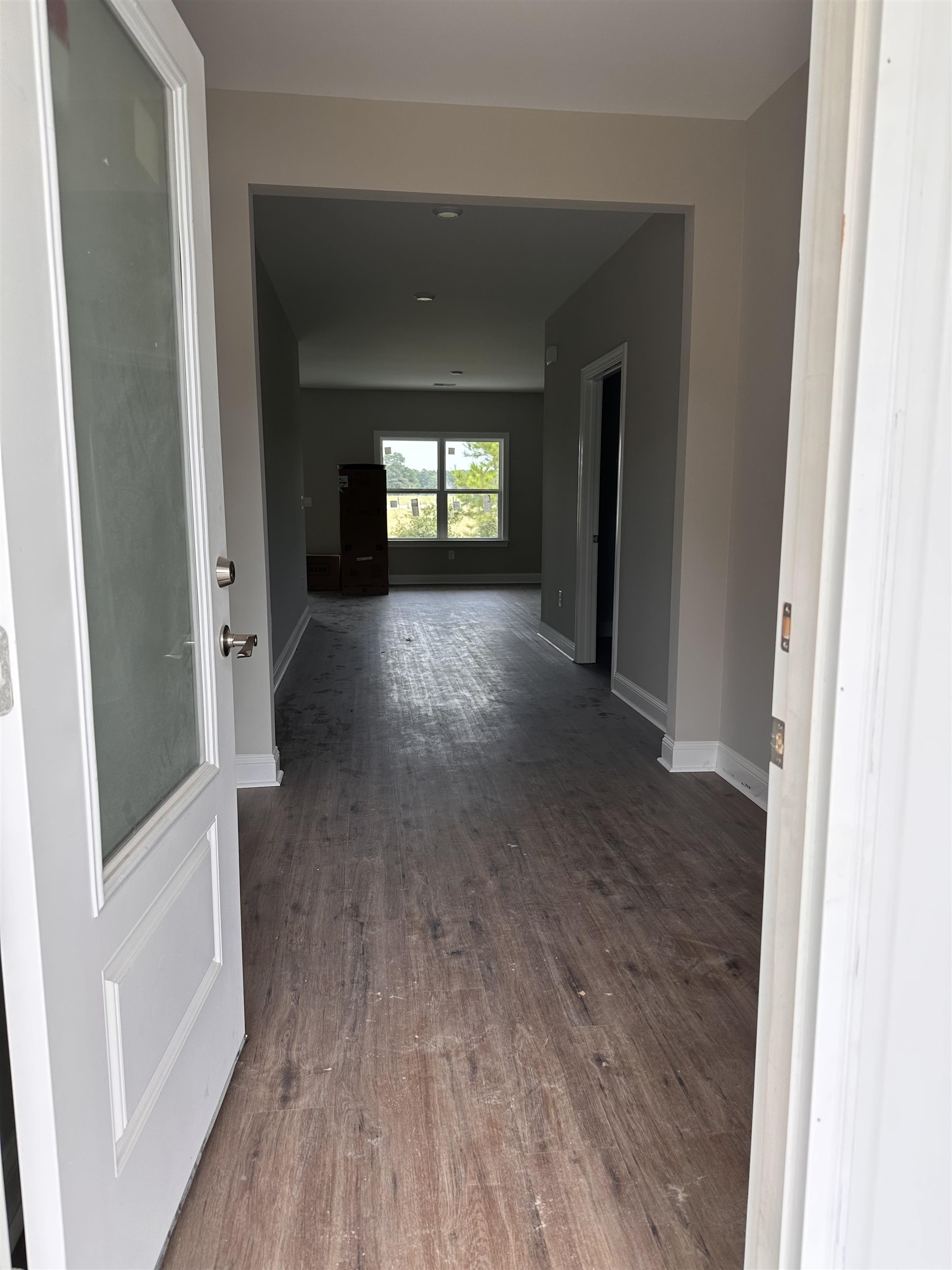 905 Ash St. Property Photo 6