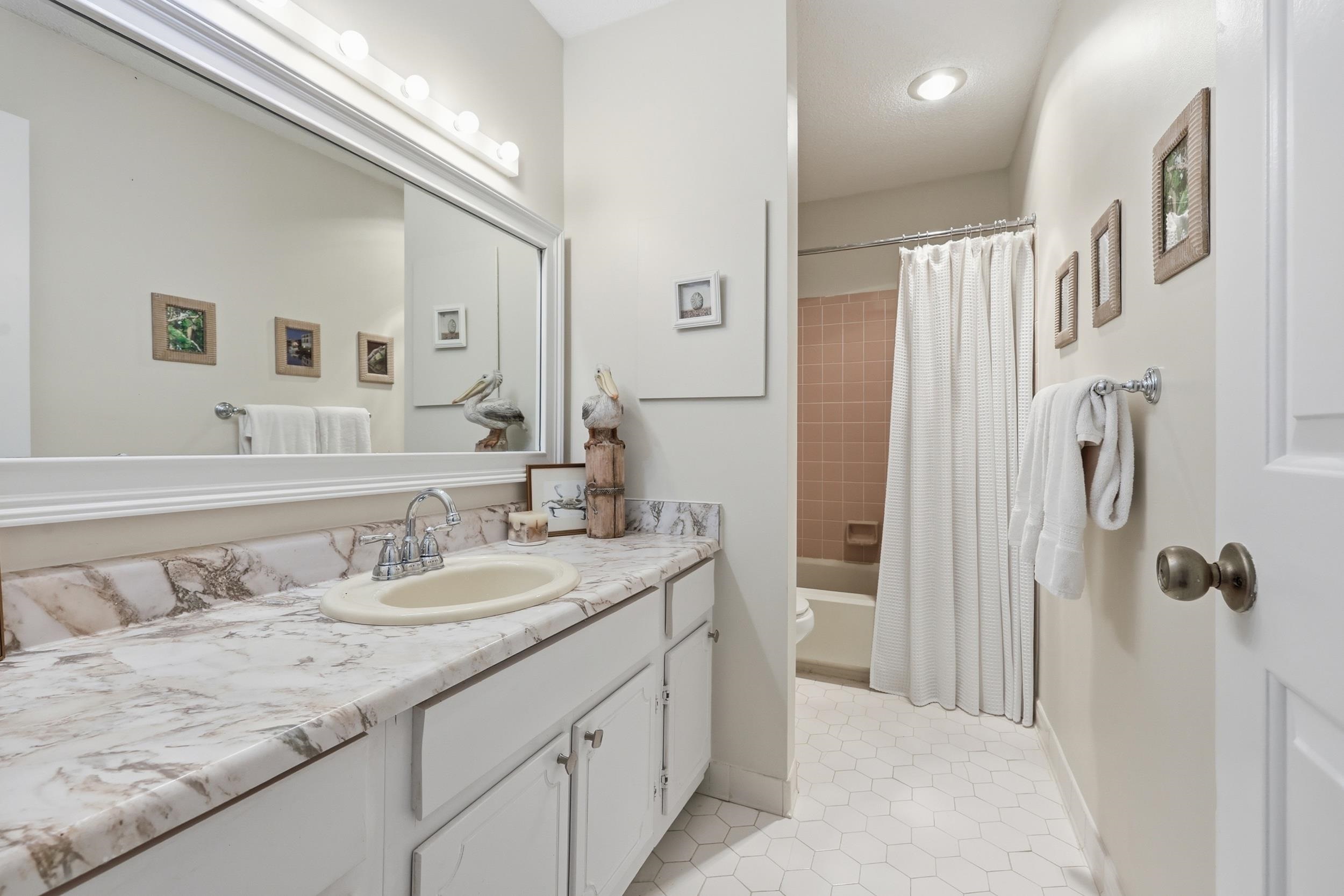 117 Finch Dr. Property Photo 22