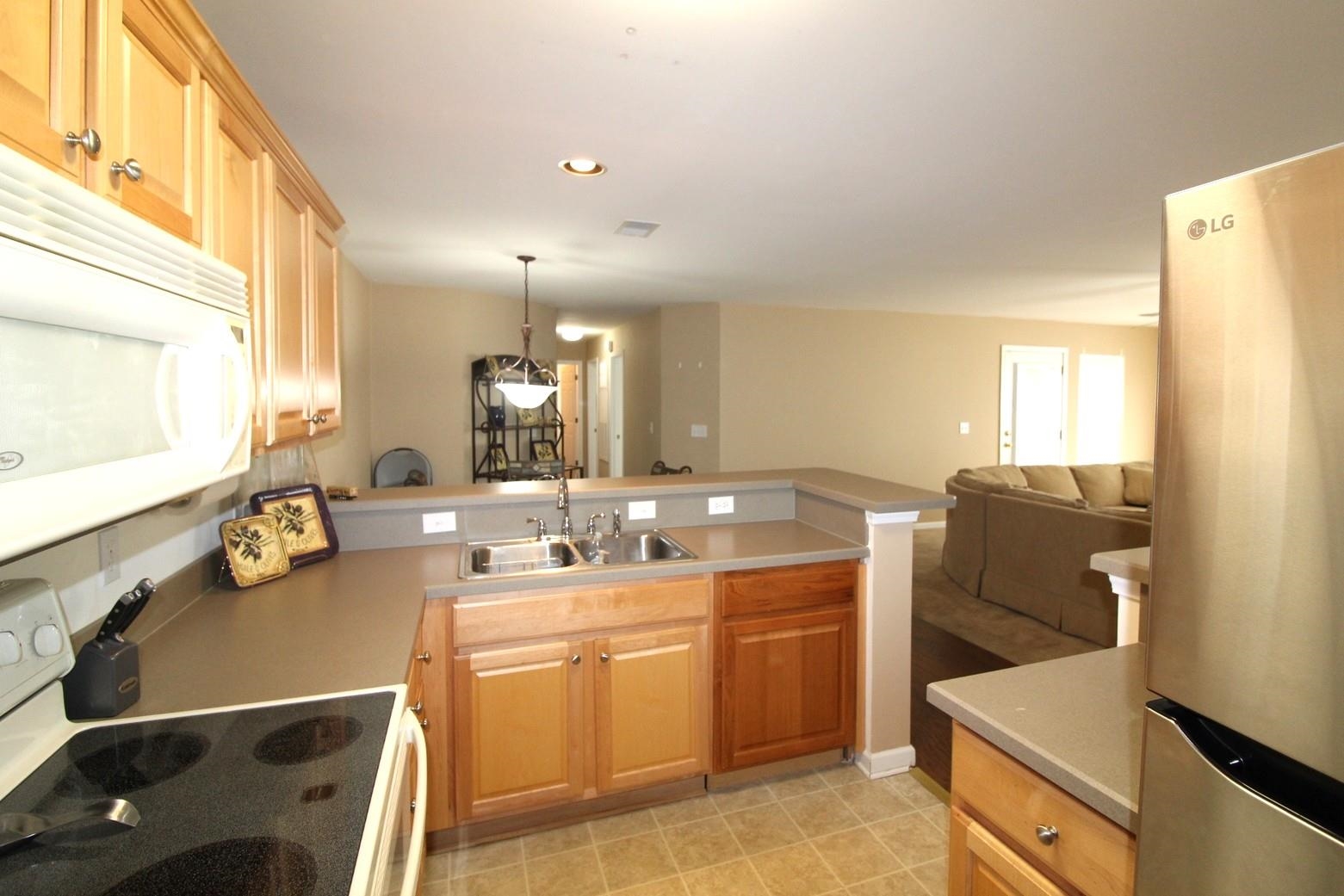 4676 Fringetree Dr. Property Photo 8