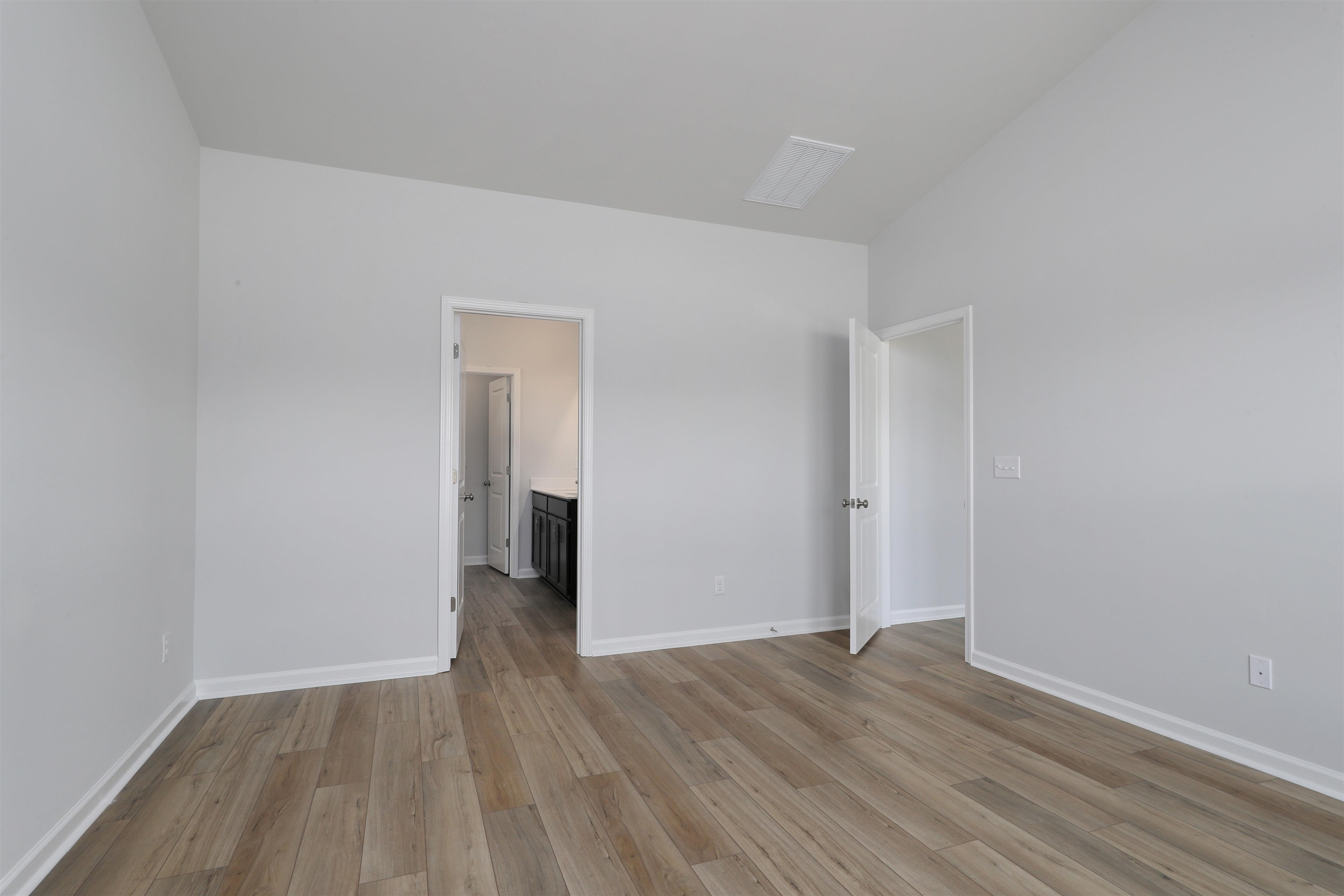 270 Nw Mayflower Dr. Property Photo 13