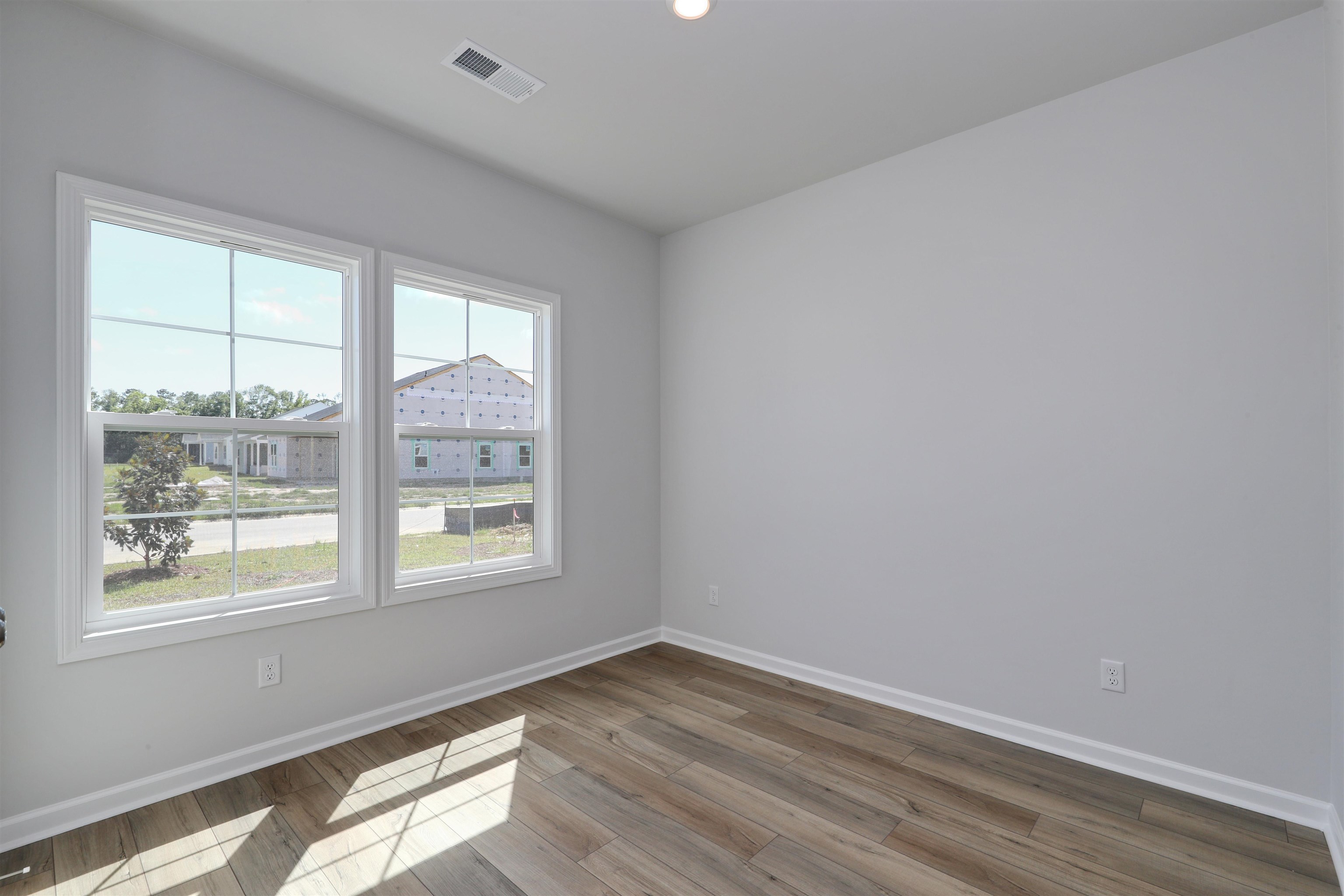 270 Nw Mayflower Dr. Property Photo 19