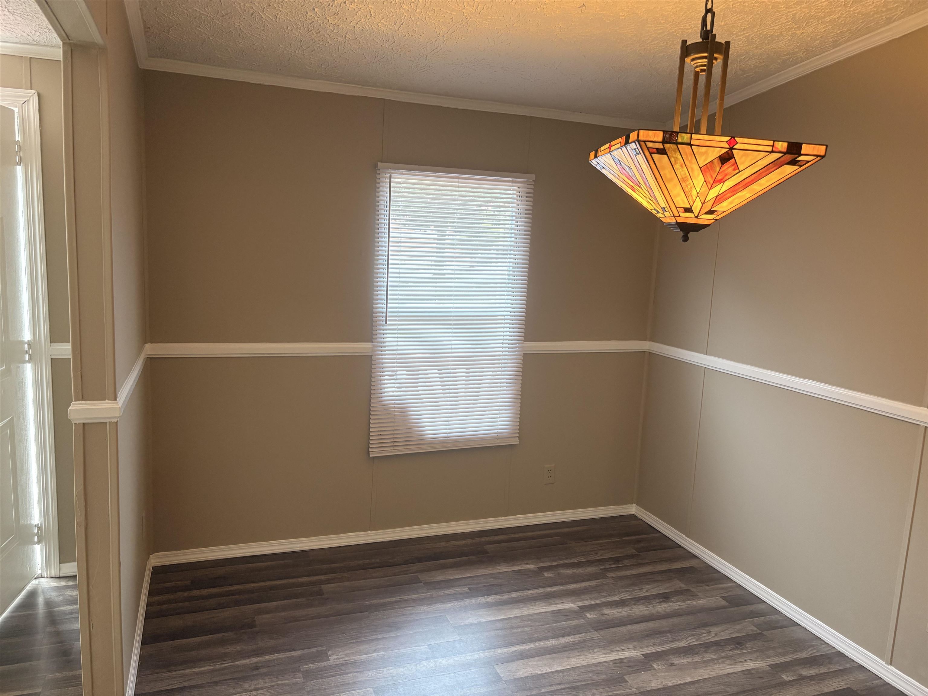 2700 Capricorn Dr. Property Photo 6